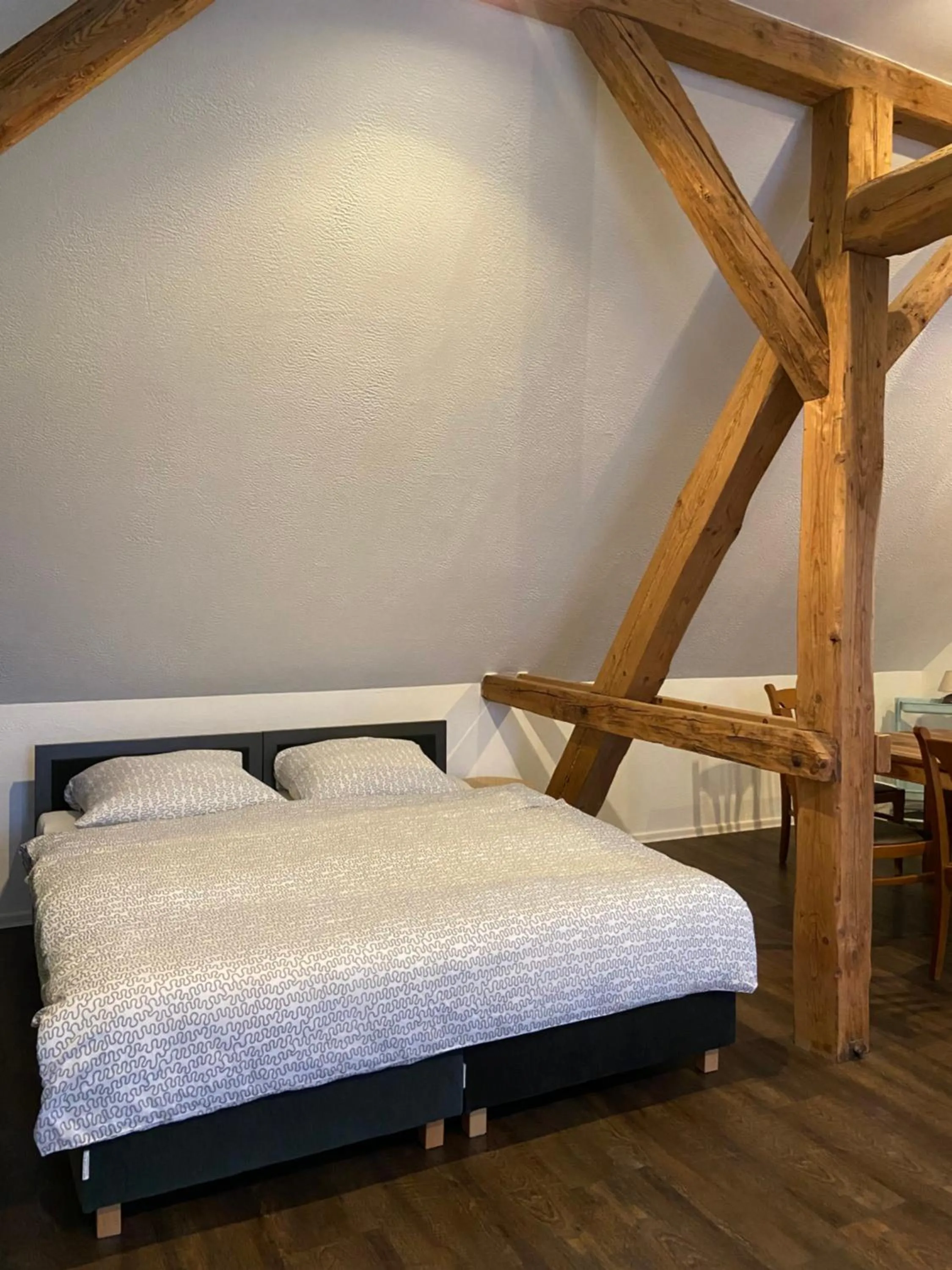 Bed in Zur Sonne "Gasthaus-Bar-Events"