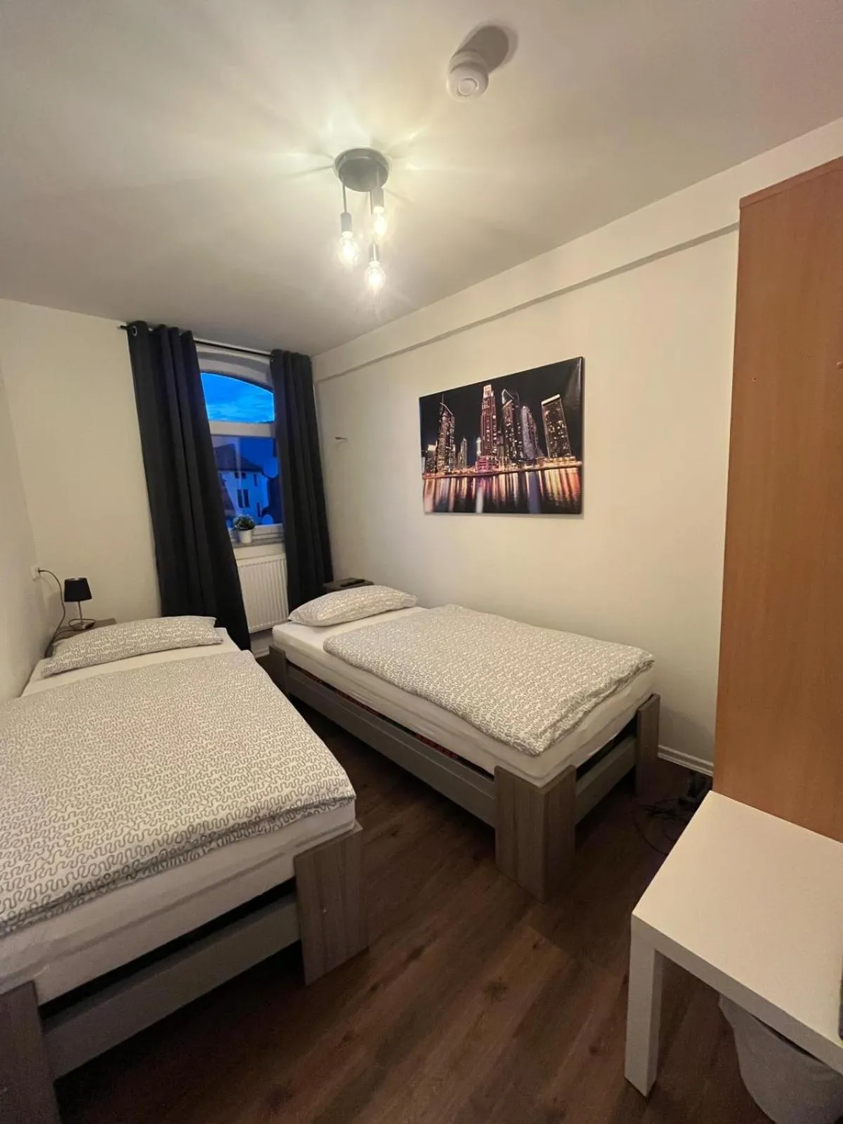 Bed in Zur Sonne "Gasthaus-Bar-Events"