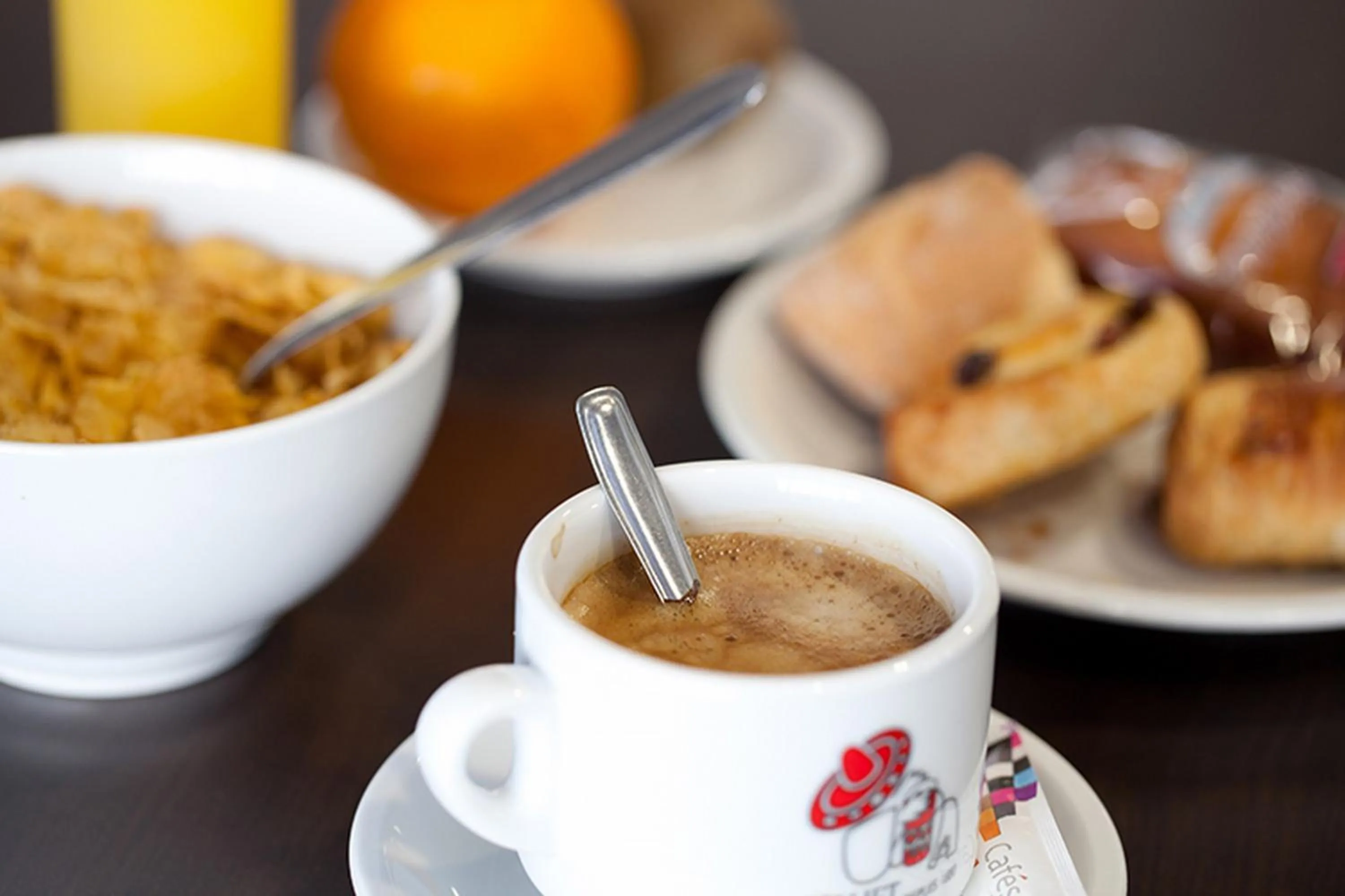 Breakfast in Adonis Aix en Provence