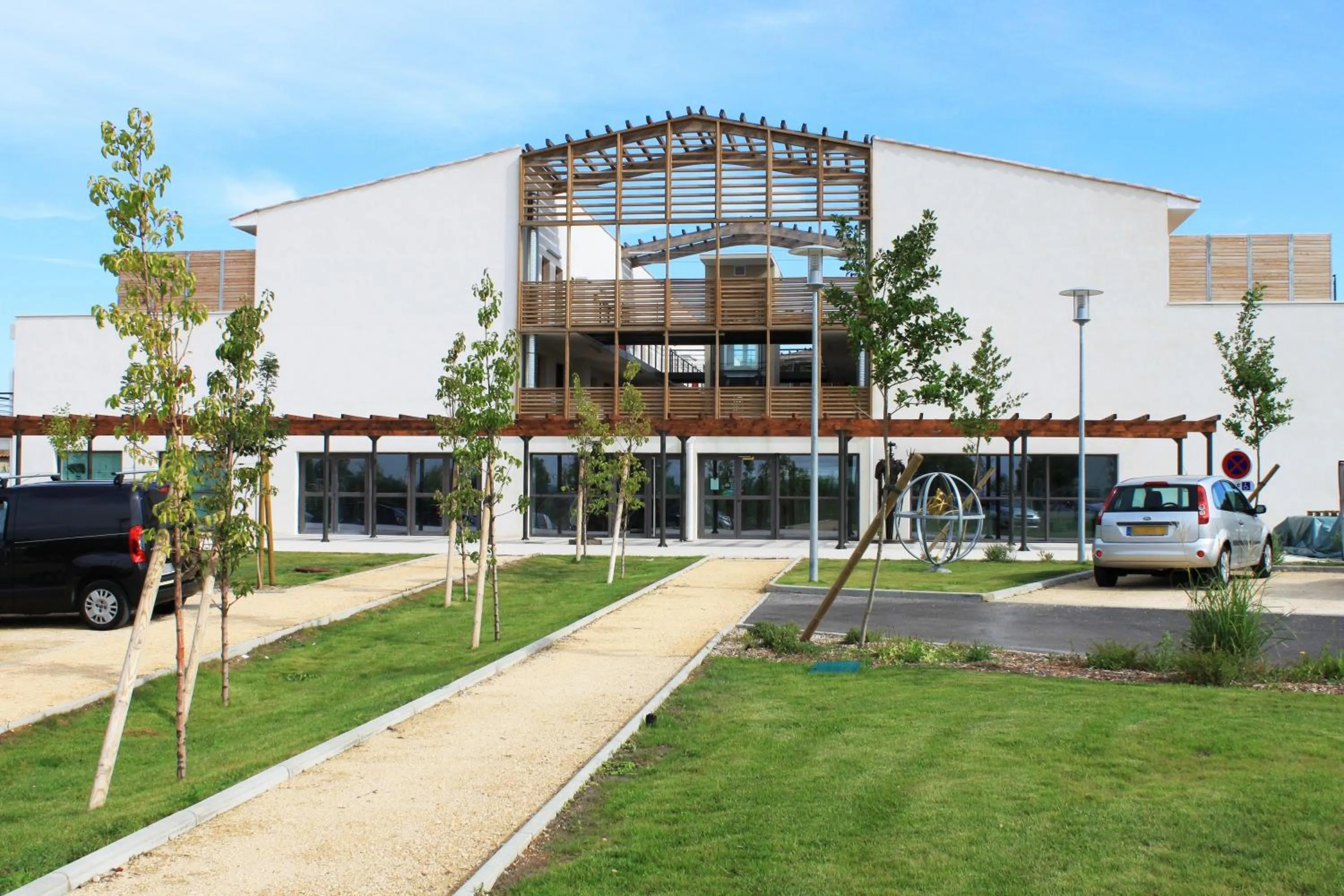 Property building in Adonis Aix en Provence