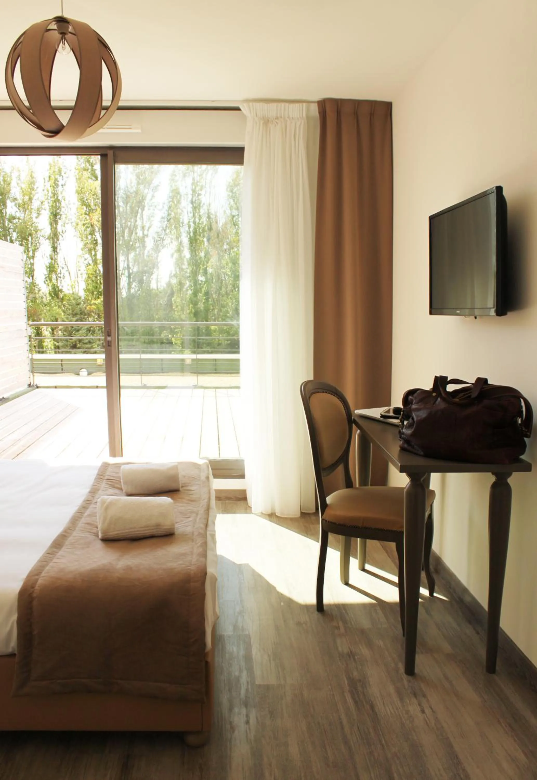 Bed in Adonis Aix en Provence