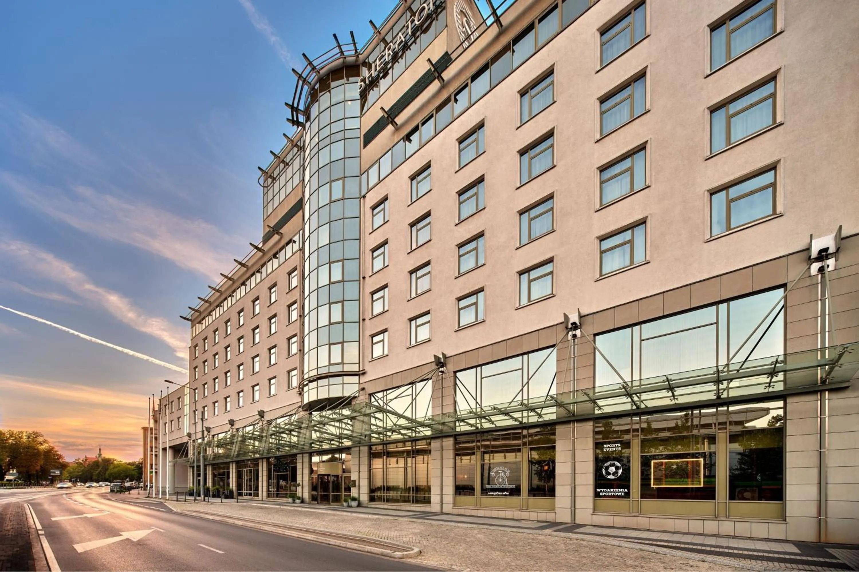Property building in Sheraton Poznan Hotel