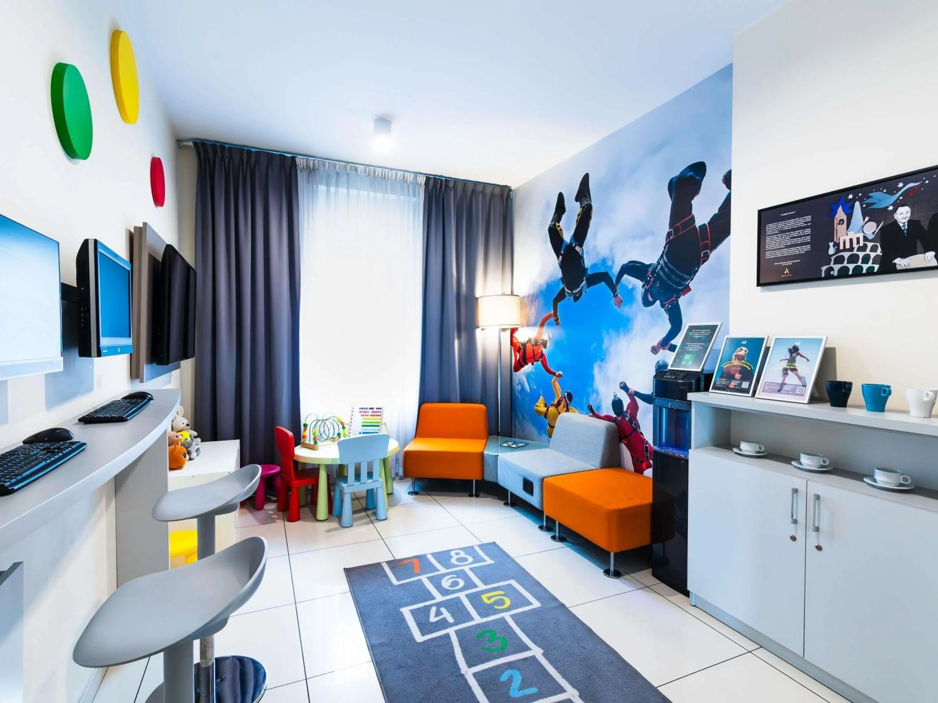 Property building in ibis Styles Warszawa West
