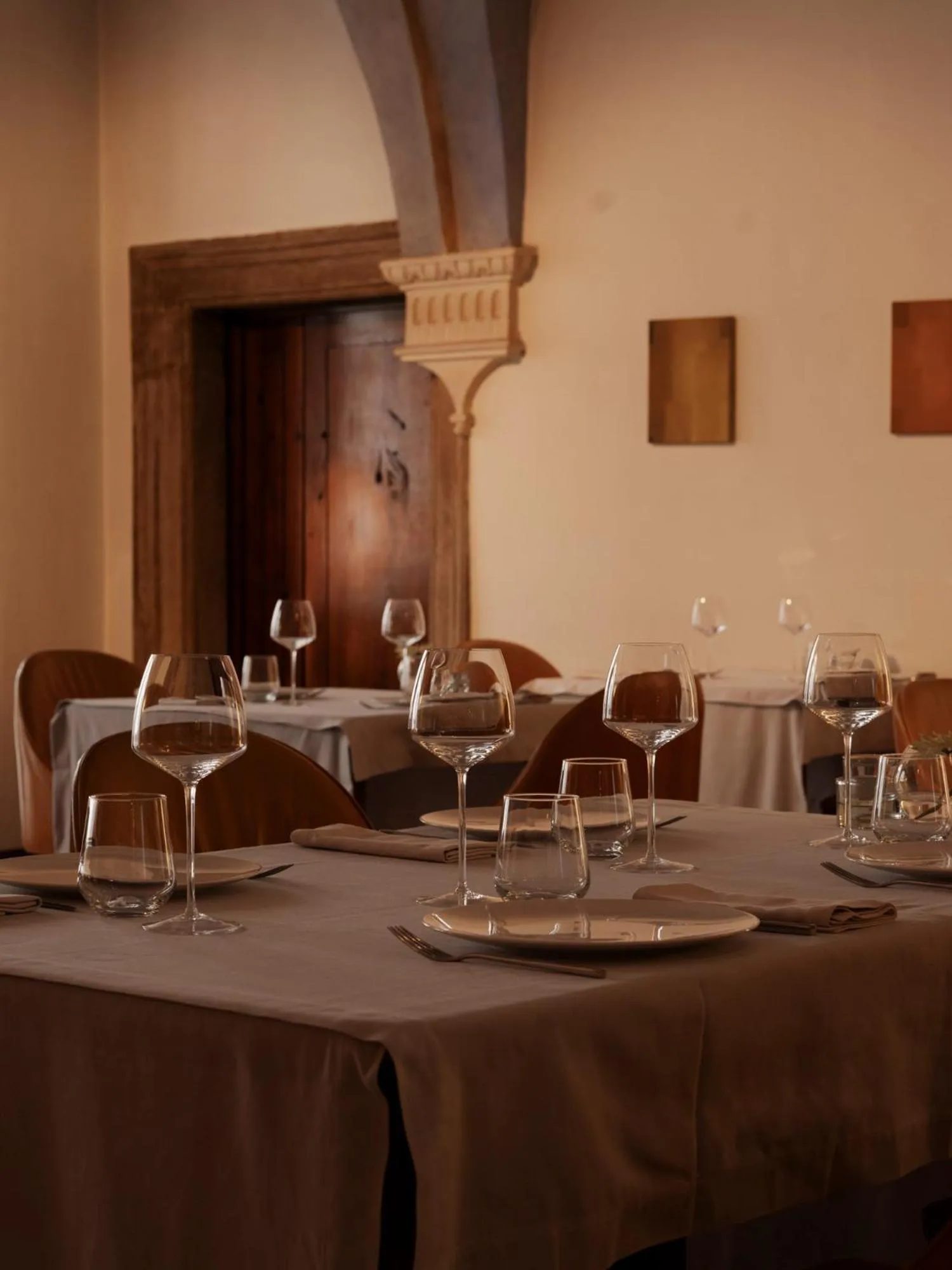 Restaurant/places to eat in Hotel Stary