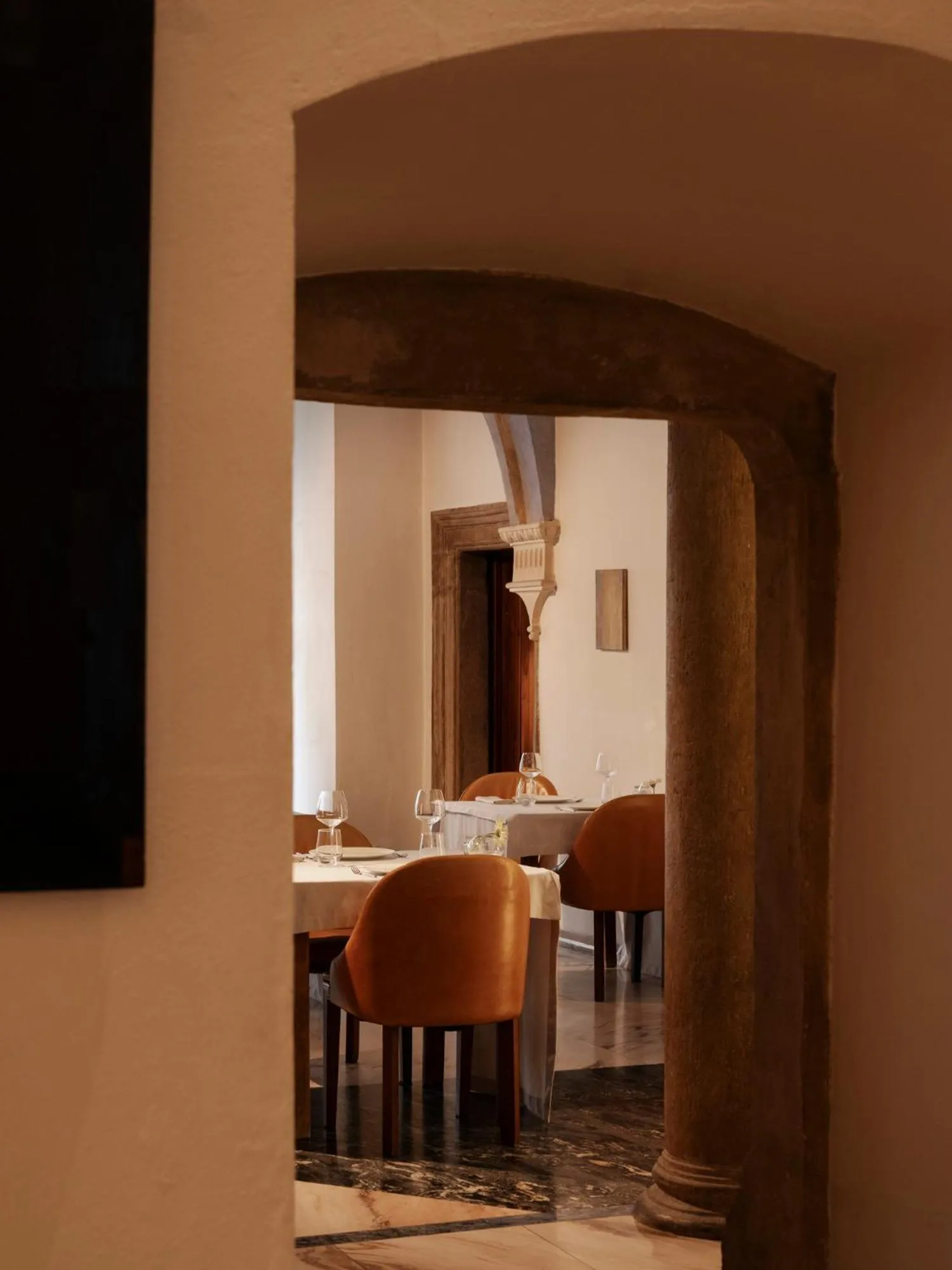 Restaurant/places to eat in Hotel Stary