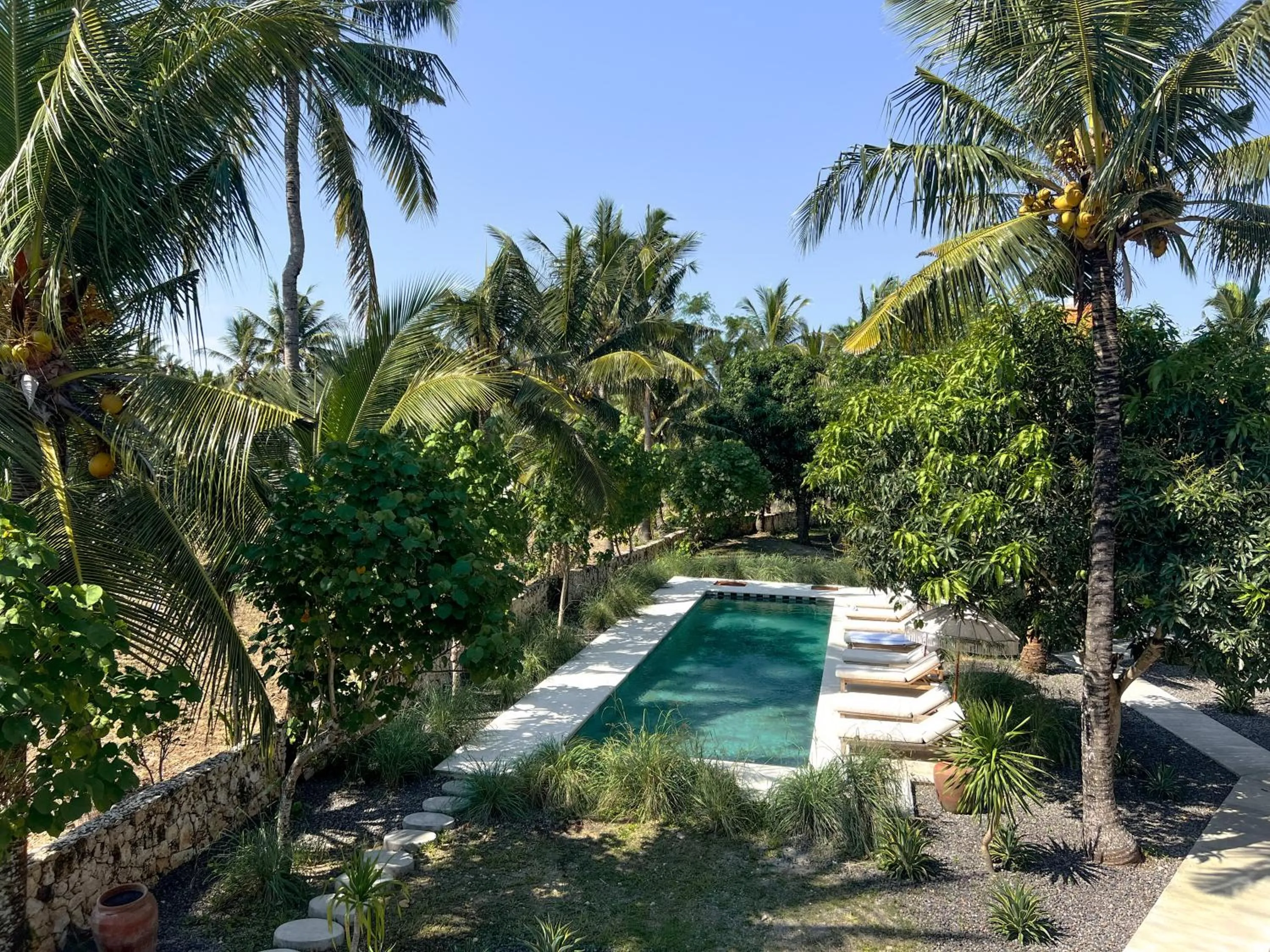 Swimming pool in Diamond Beach Villas