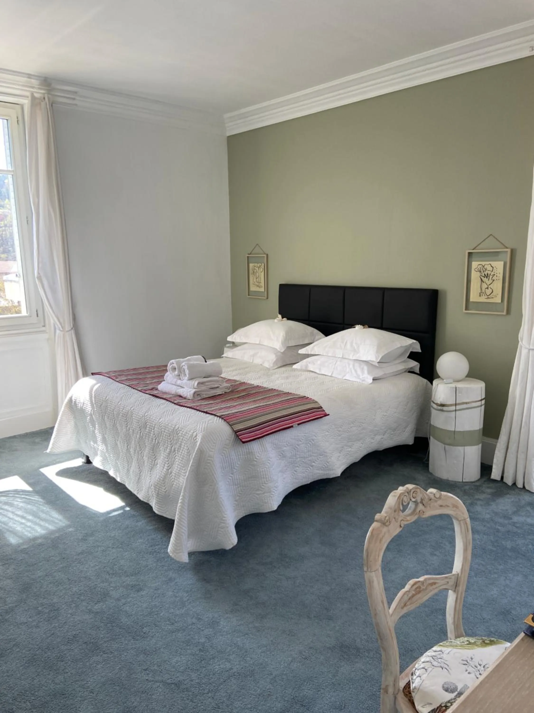 Photo of the whole room, Bed in Le Passagran