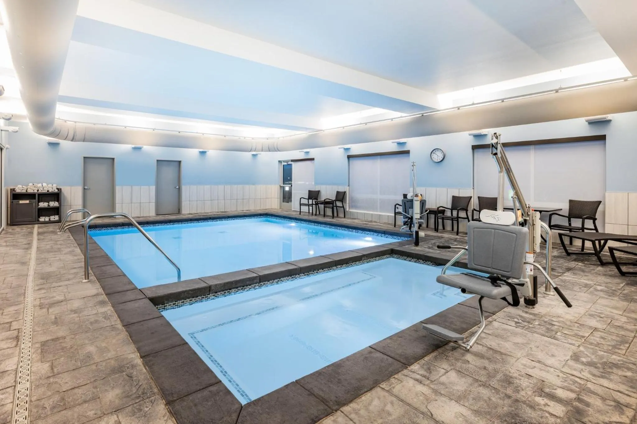 Swimming pool in Holiday Inn Express & Suites - Nephi by IHG