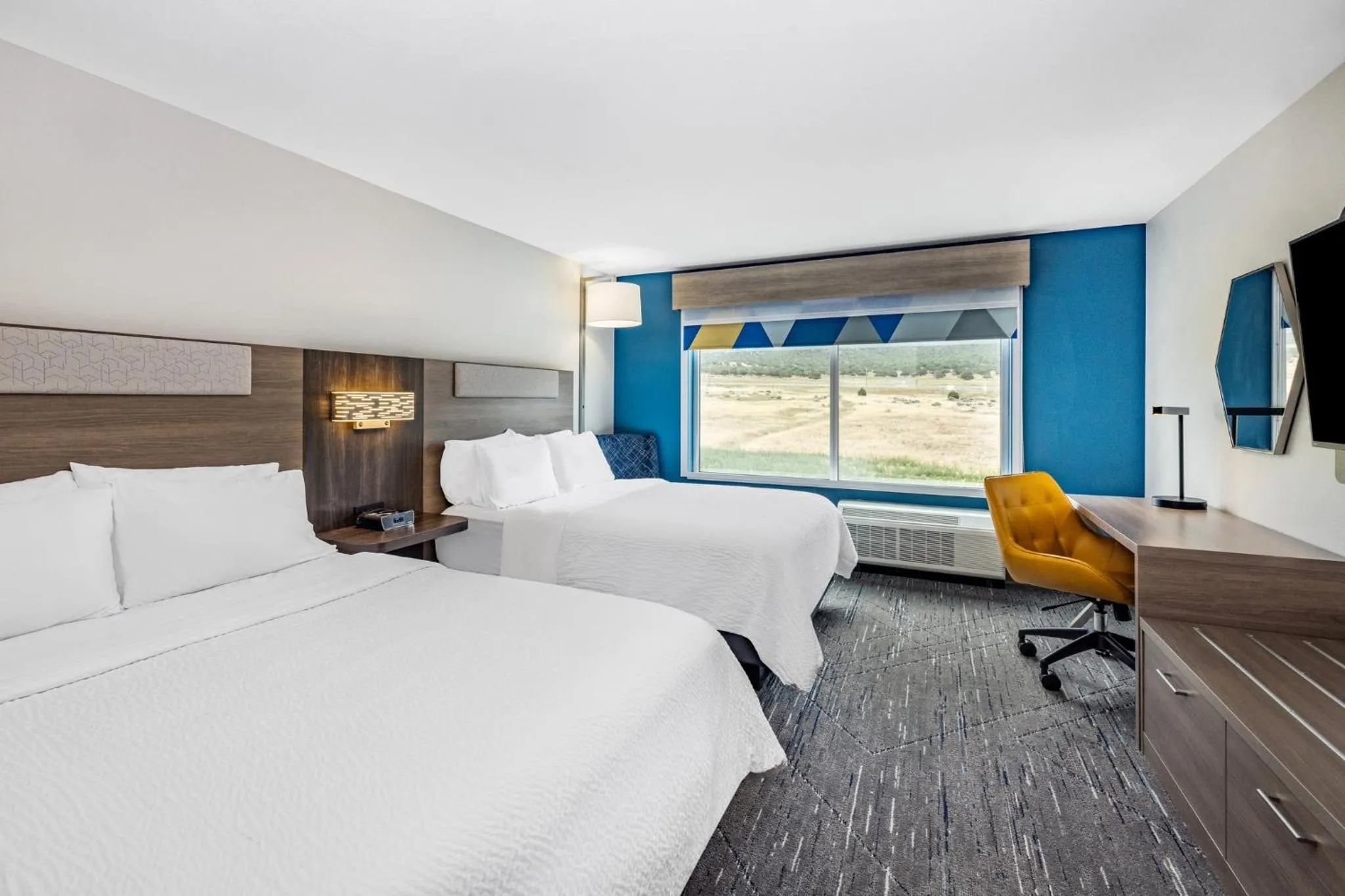 Photo of the whole room, Bed in Holiday Inn Express & Suites - Nephi by IHG