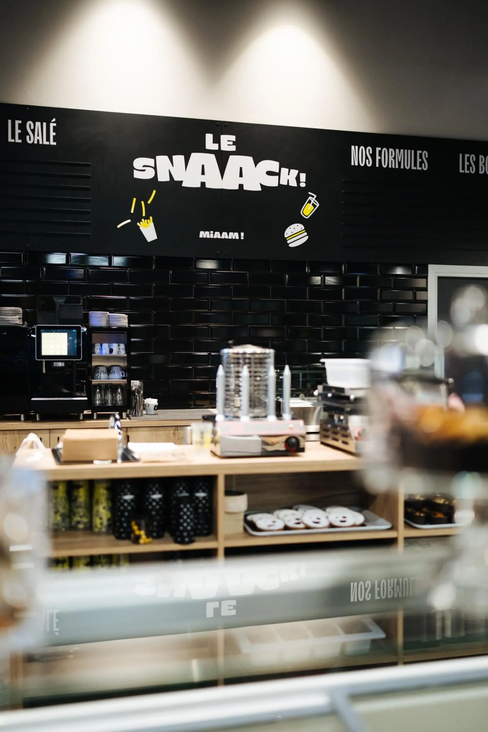 Restaurant/places to eat in Aux Ateliers