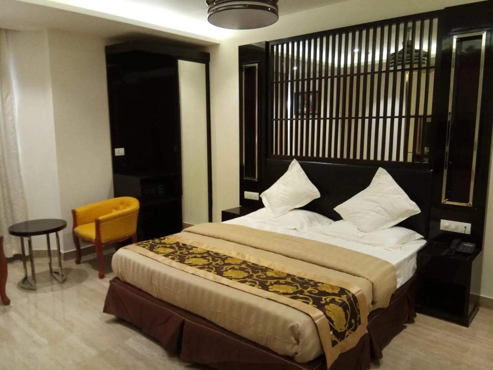 HOTEL NEW ANAND PALACE