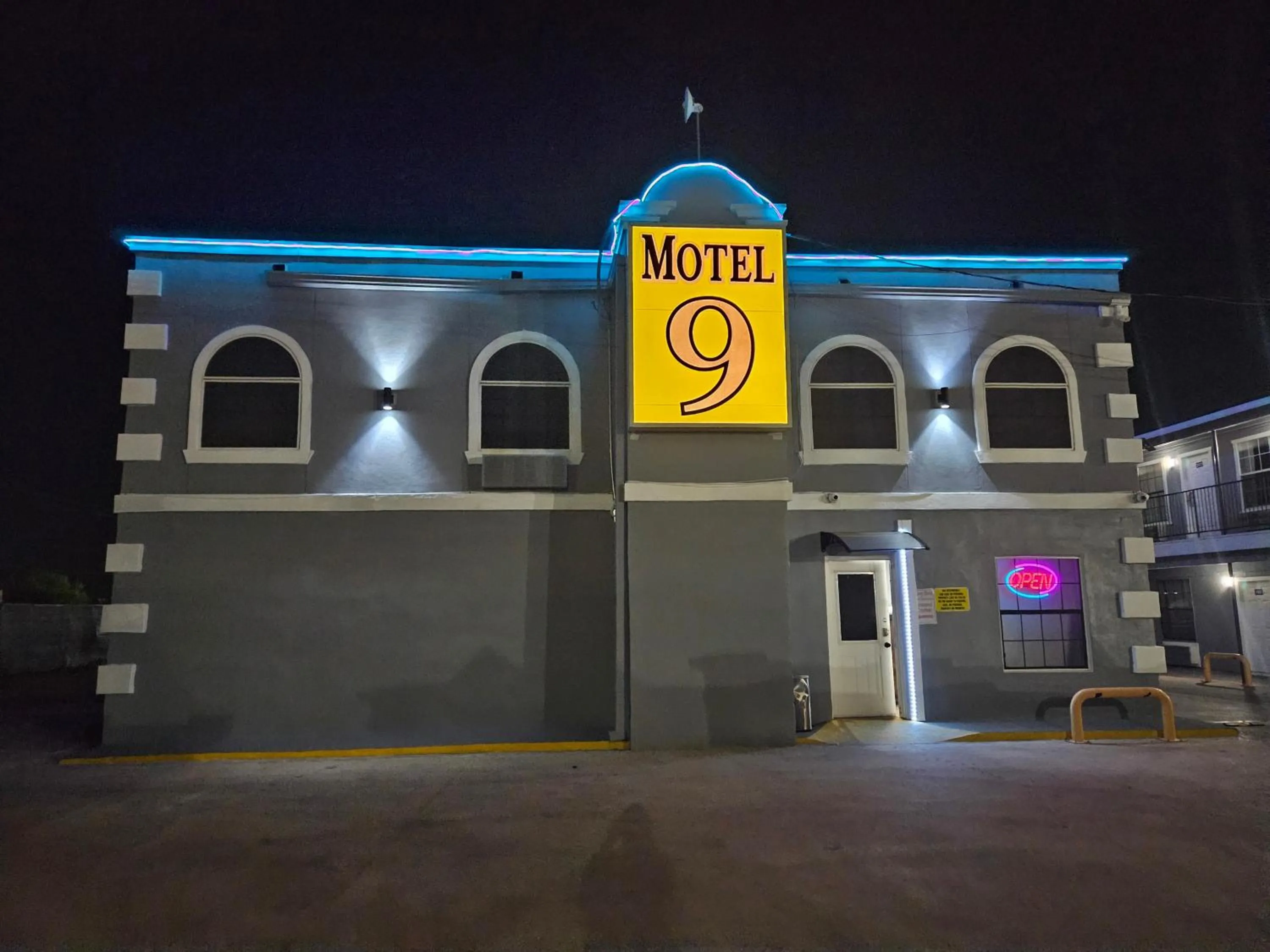 Property building in Motel 9