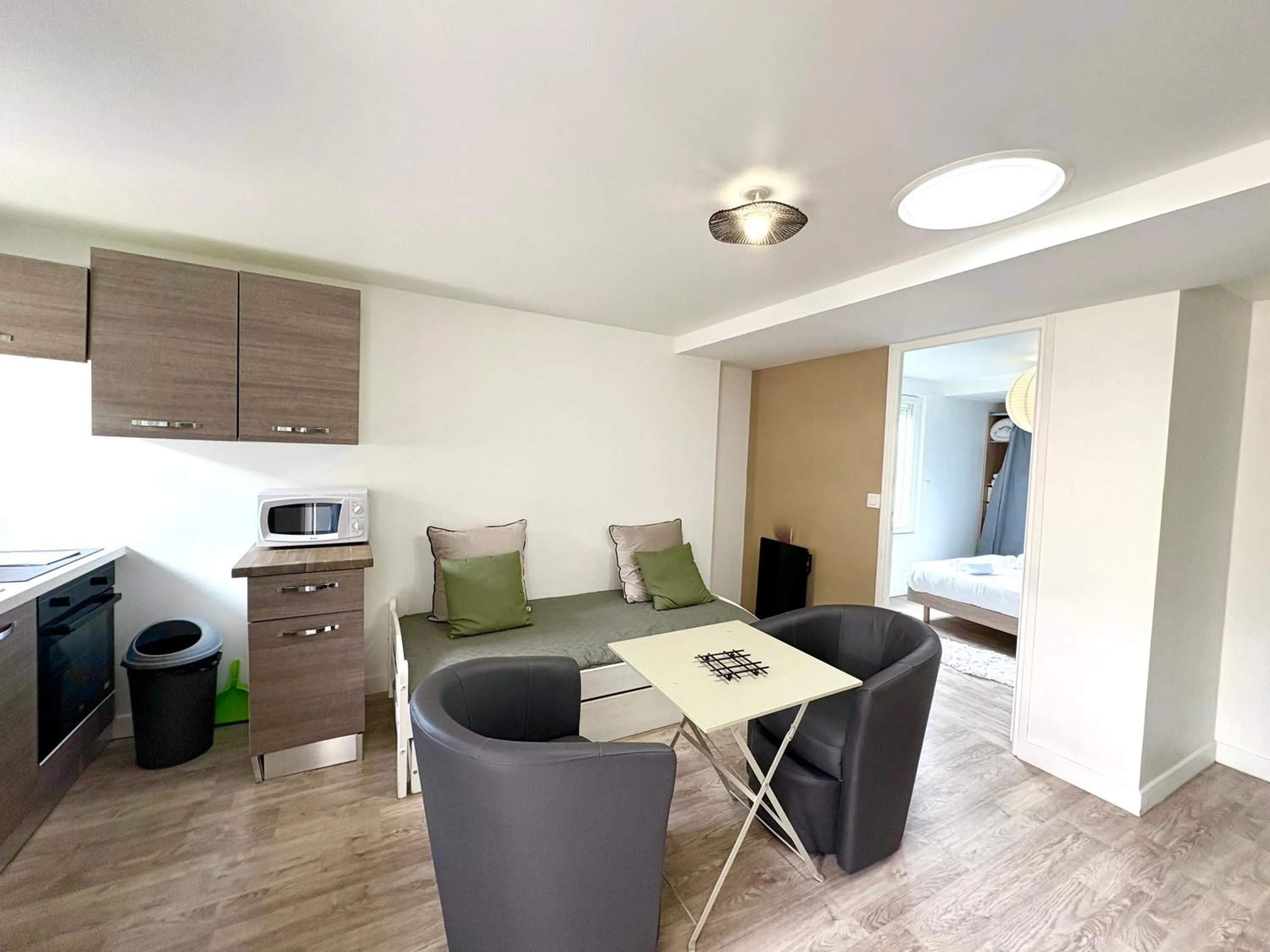 Bienvenue chez vous, Déplacement Pro