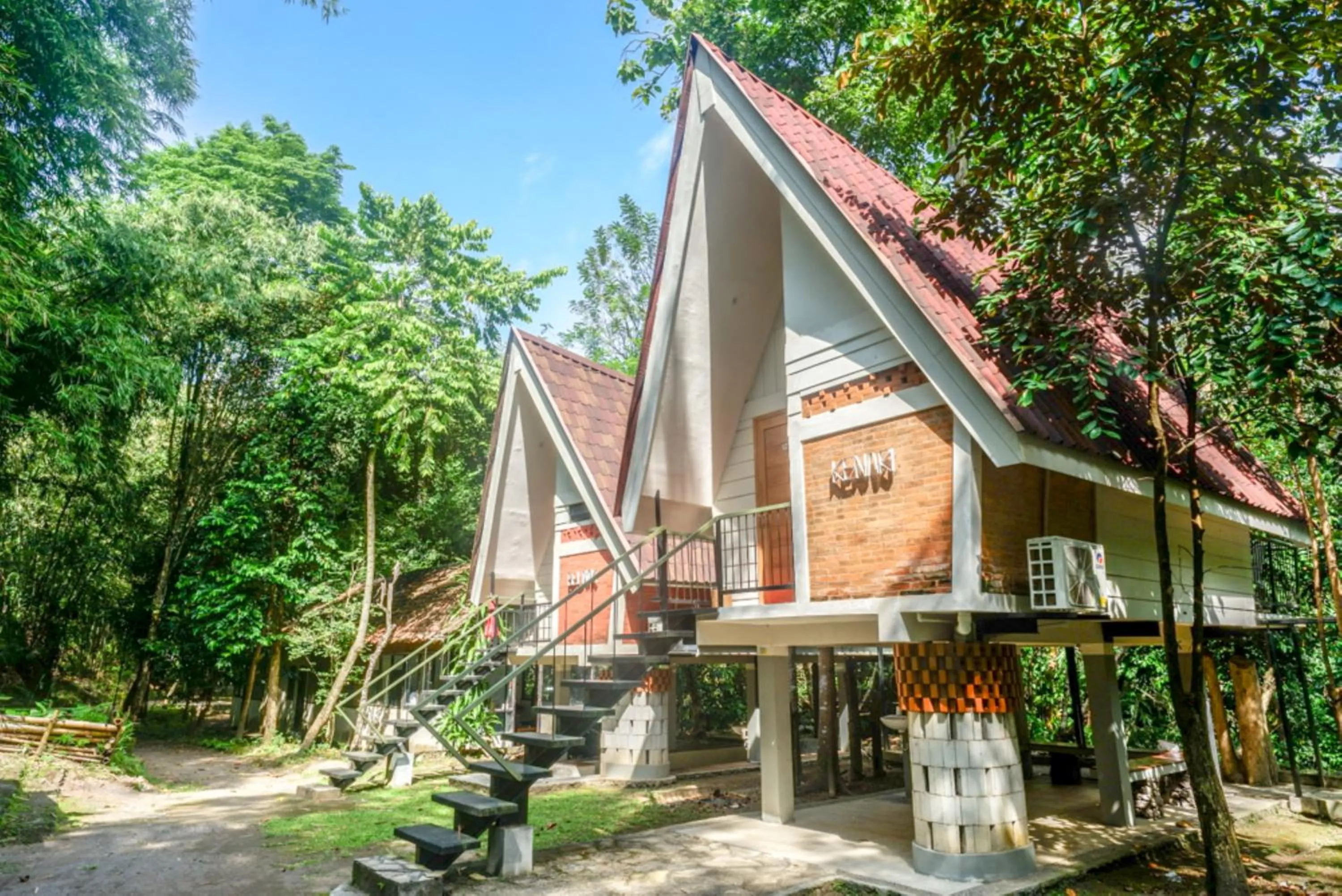 Urbanview Resort Kampoeng Media Yogyakarta by RedDoorz