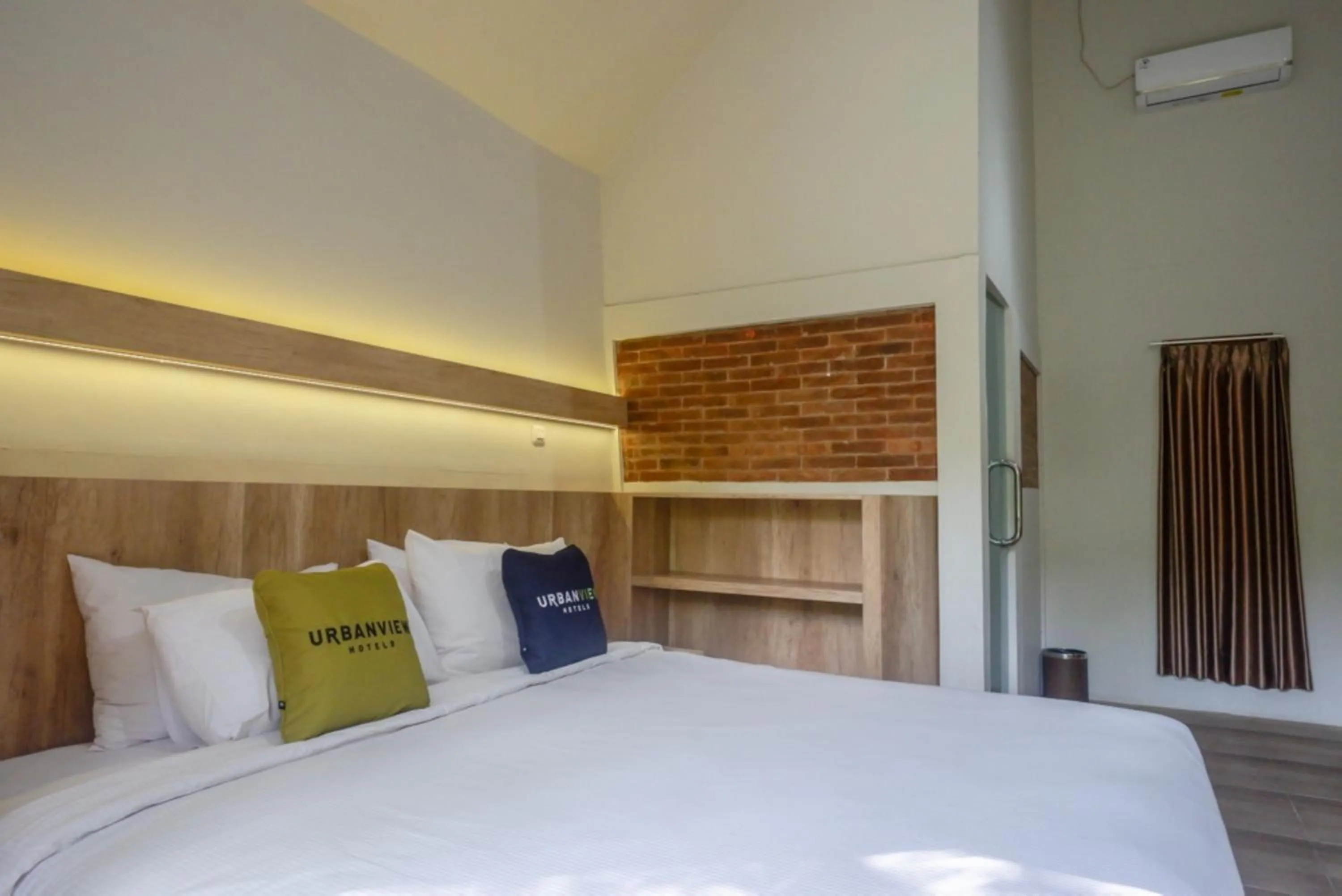 Bed in Urbanview Resort Kampoeng Media Yogyakarta by RedDoorz