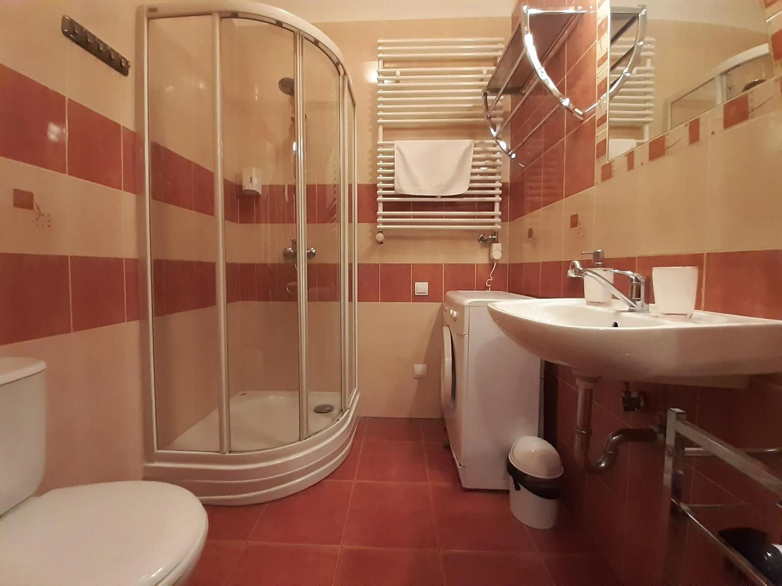 Shower in Kazimierz Secret