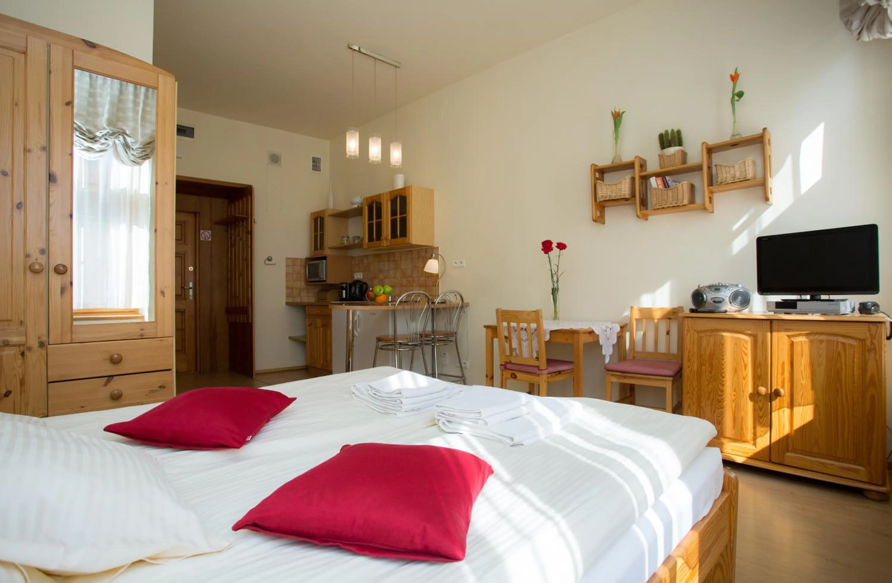 Photo of the whole room, Bed in Kazimierz Secret