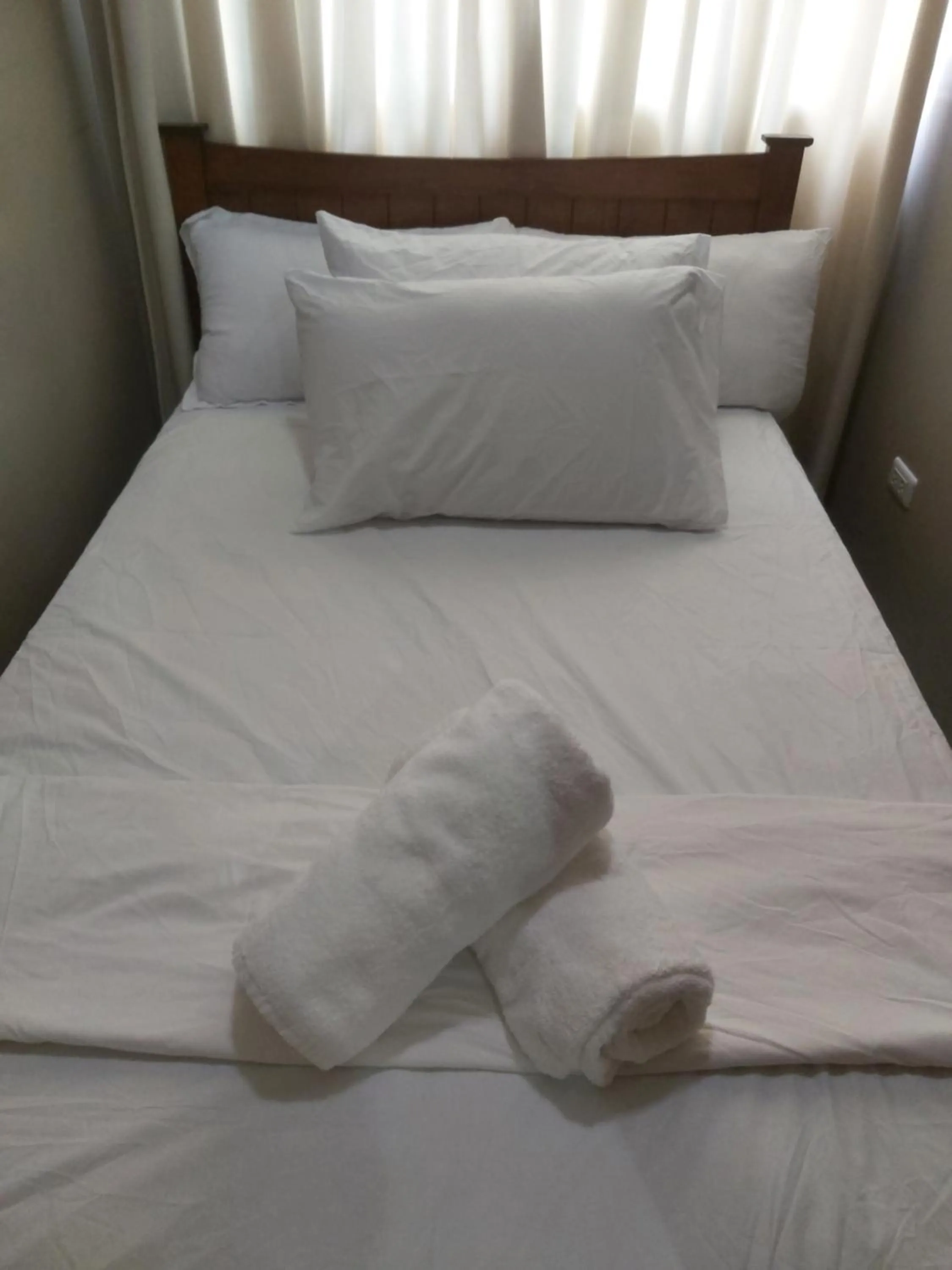 Bedroom, Bed in Affordable Tagaytay Monteluce 2 BR with Pool G28