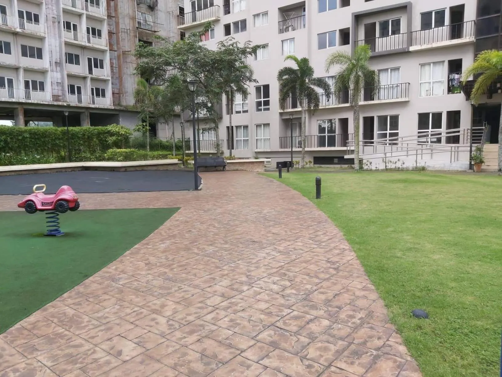 Garden in Affordable Tagaytay Monteluce 2 BR with Pool G28