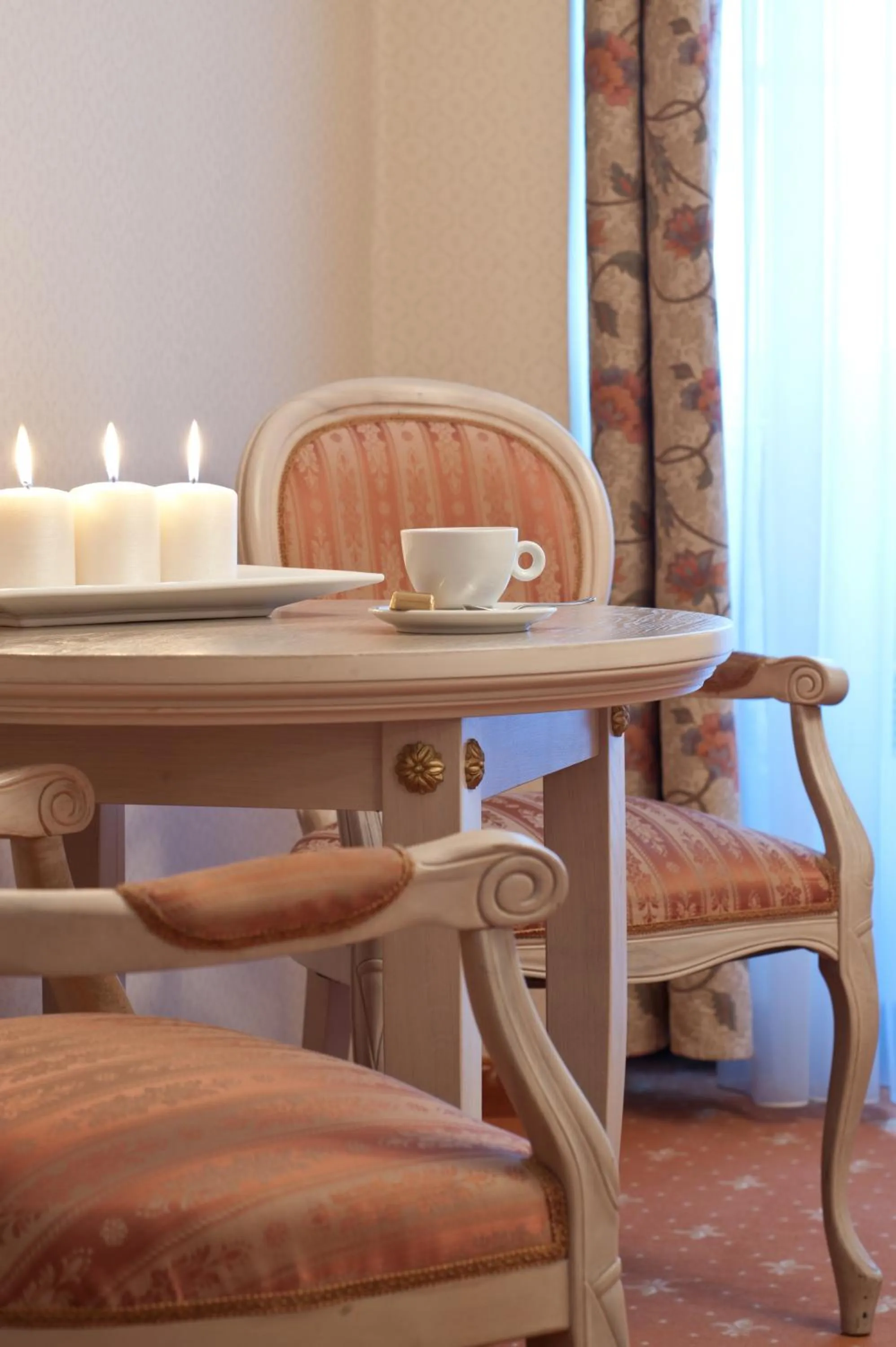 Seating area in Great Polonia Kraków Old Town