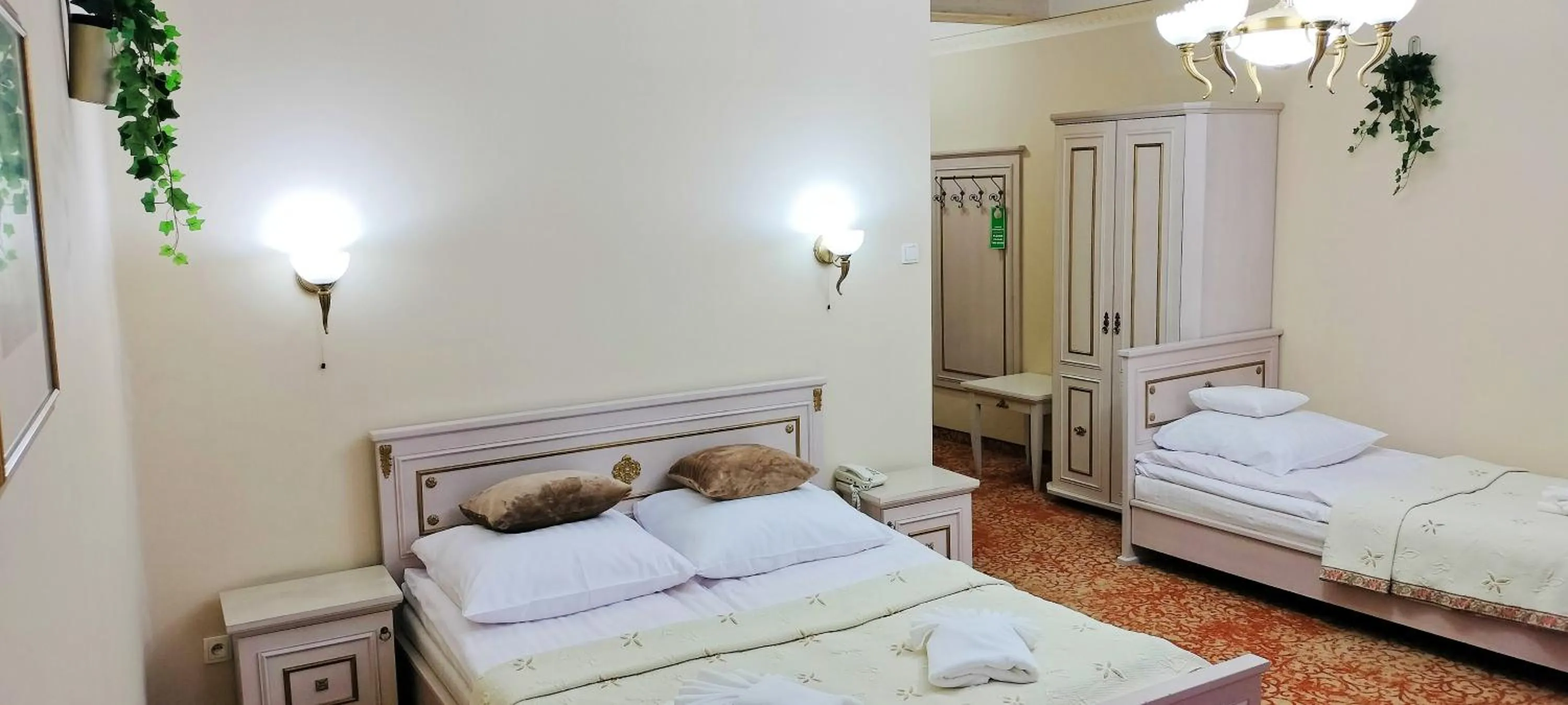 Photo of the whole room in Great Polonia Kraków Old Town