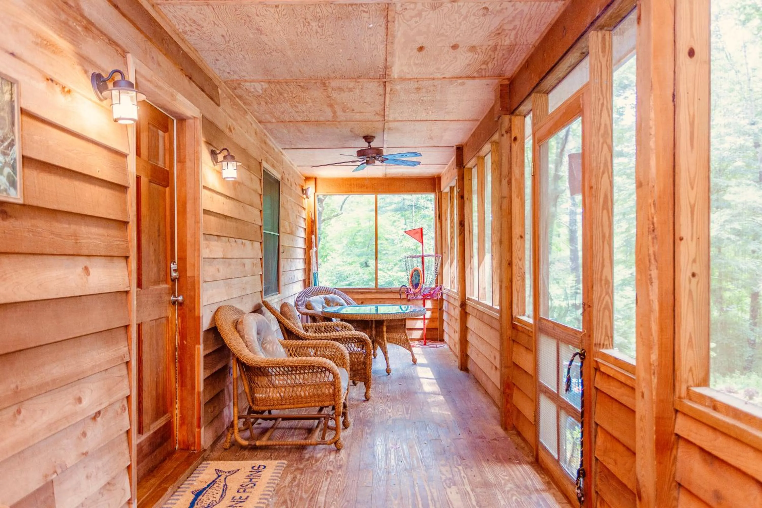 Sleepy Hollow 5BR Cabin - National Park 7 Min, Hot Tub, Fire Pit, Sleeps 12
