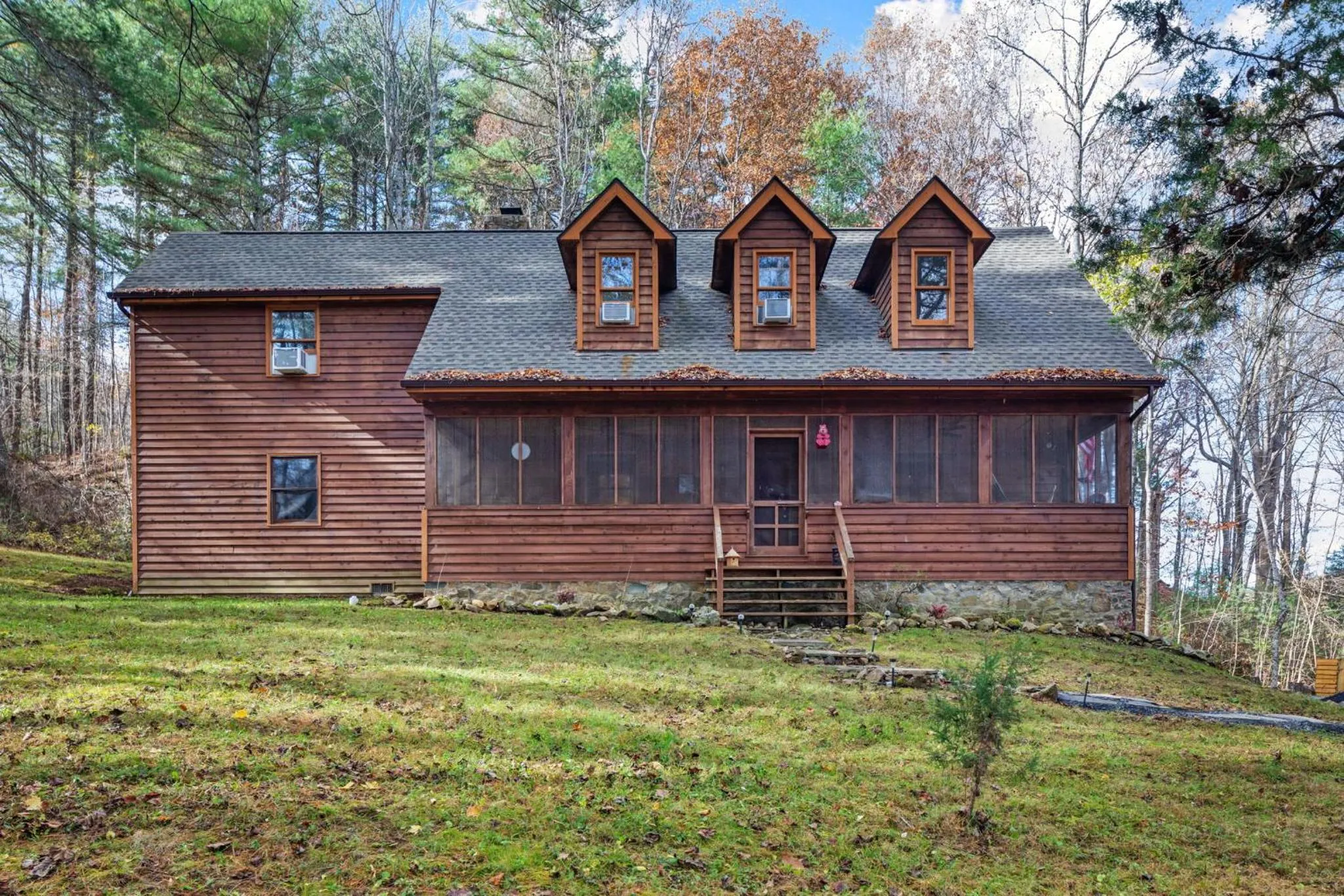 Sleepy Hollow 5BR Cabin - National Park 7 Min, Hot Tub, Fire Pit, Sleeps 12