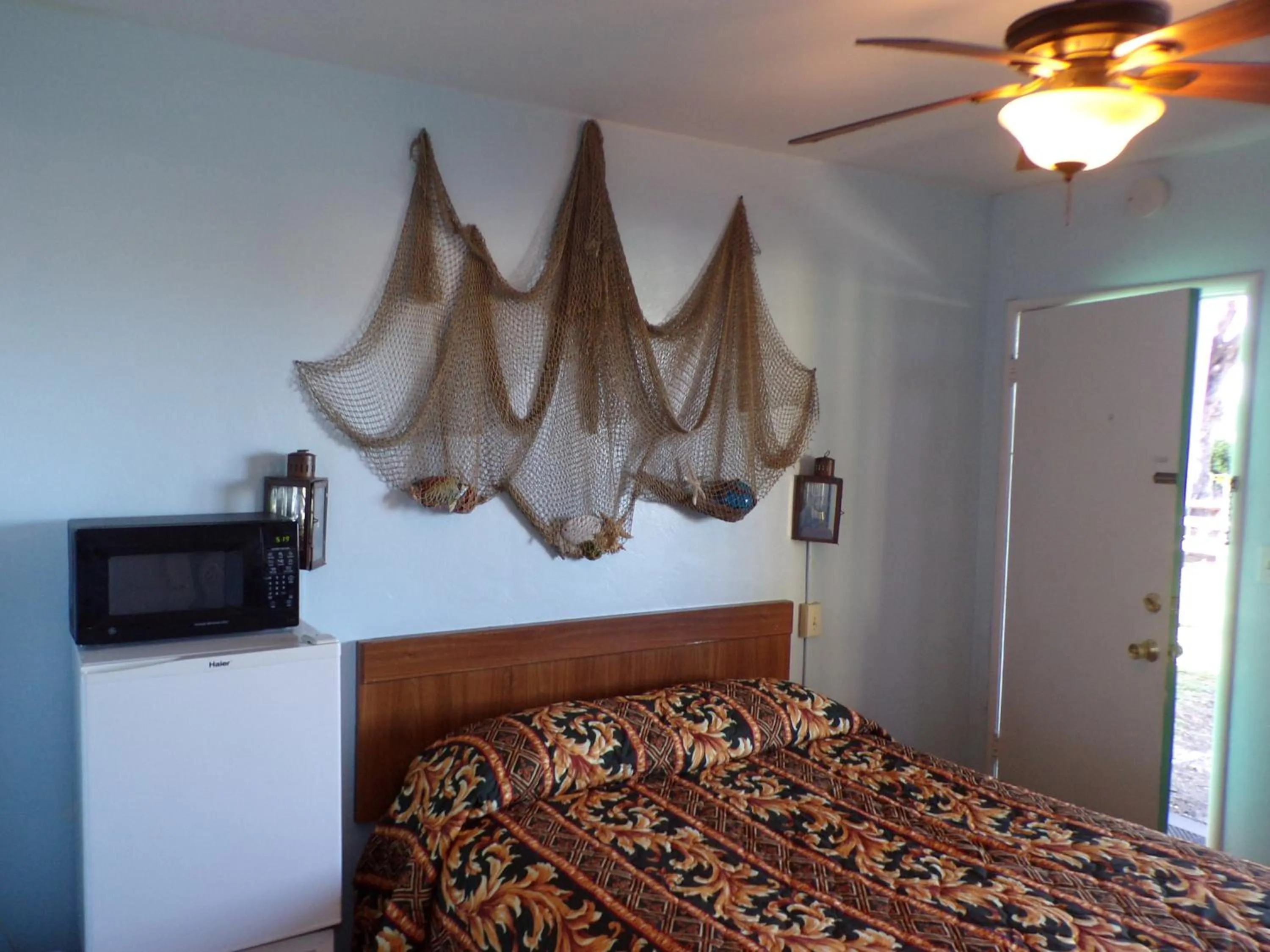 Bed in Cypress Tree Motel