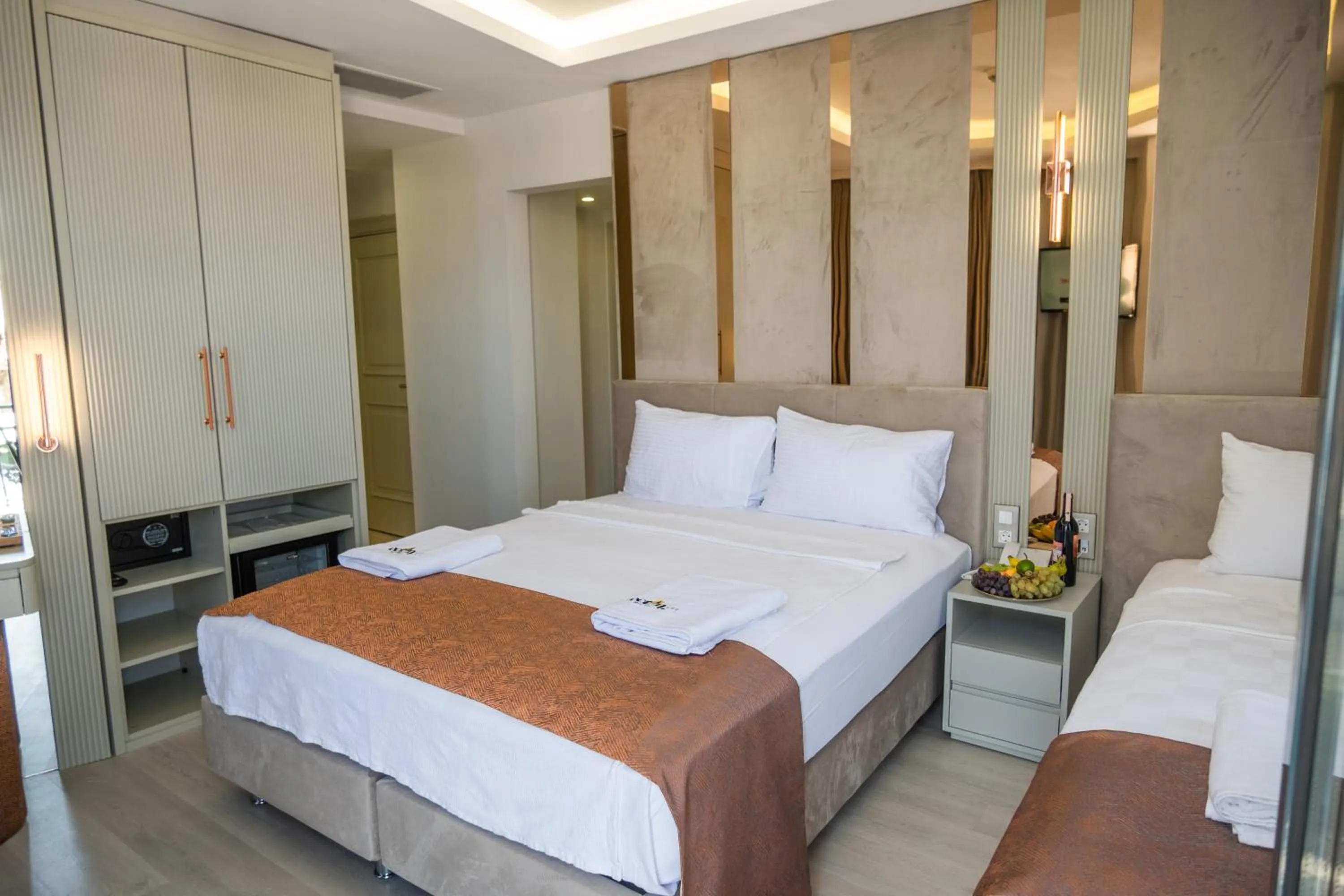 Bed in Cetin Port Hotel