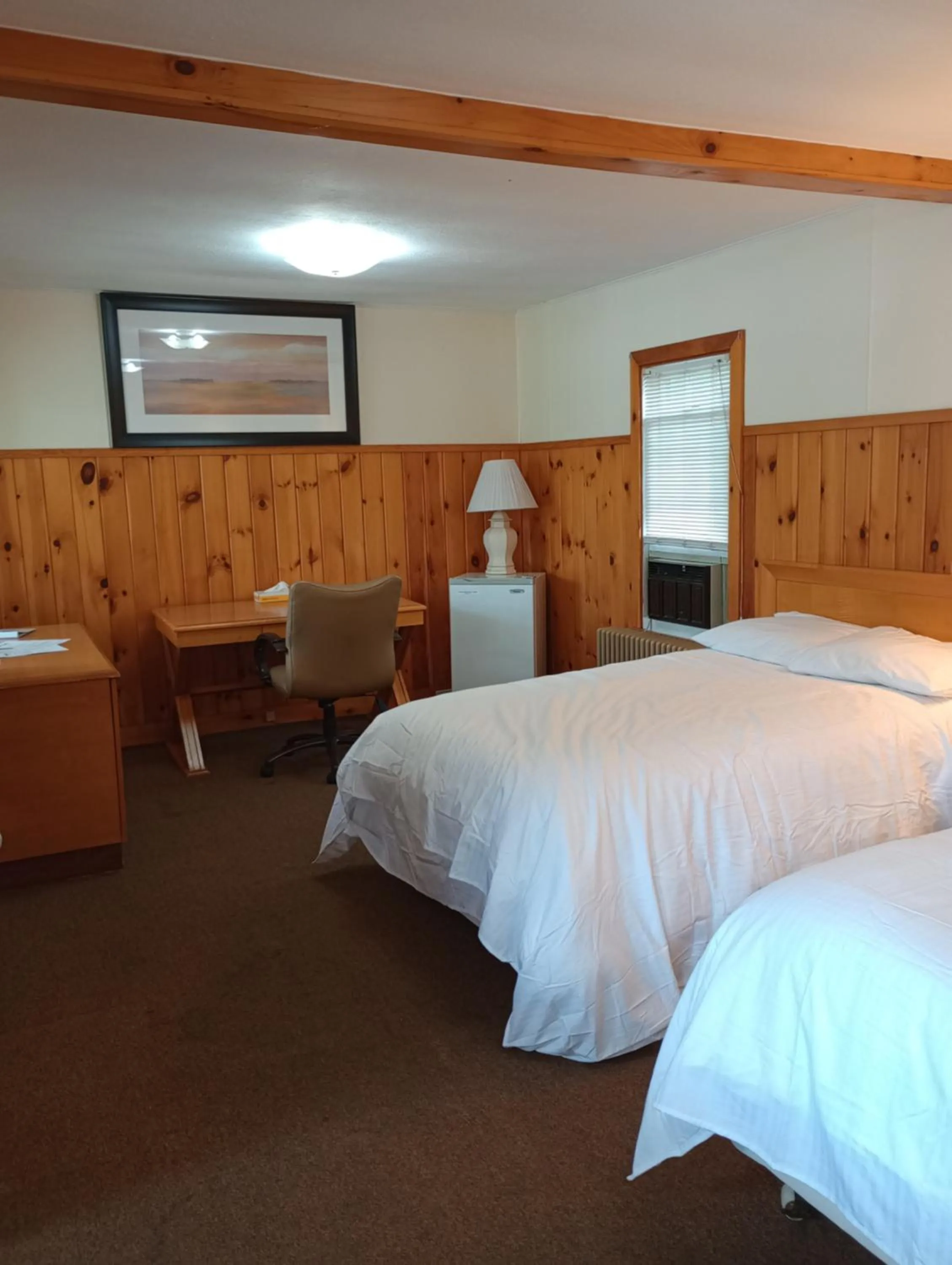 Bedroom, Bed in The Ashley