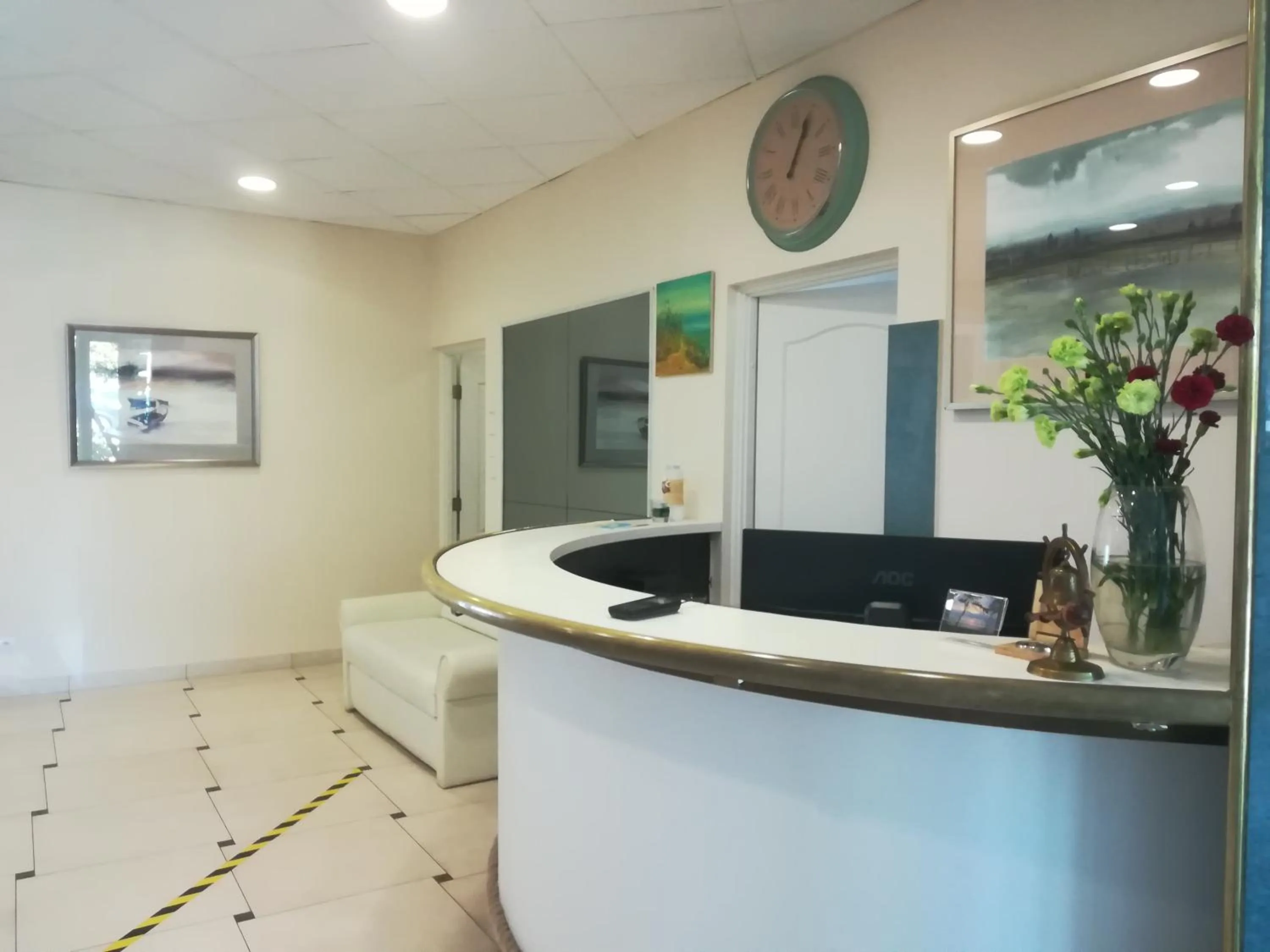 Lobby or reception in Damroka