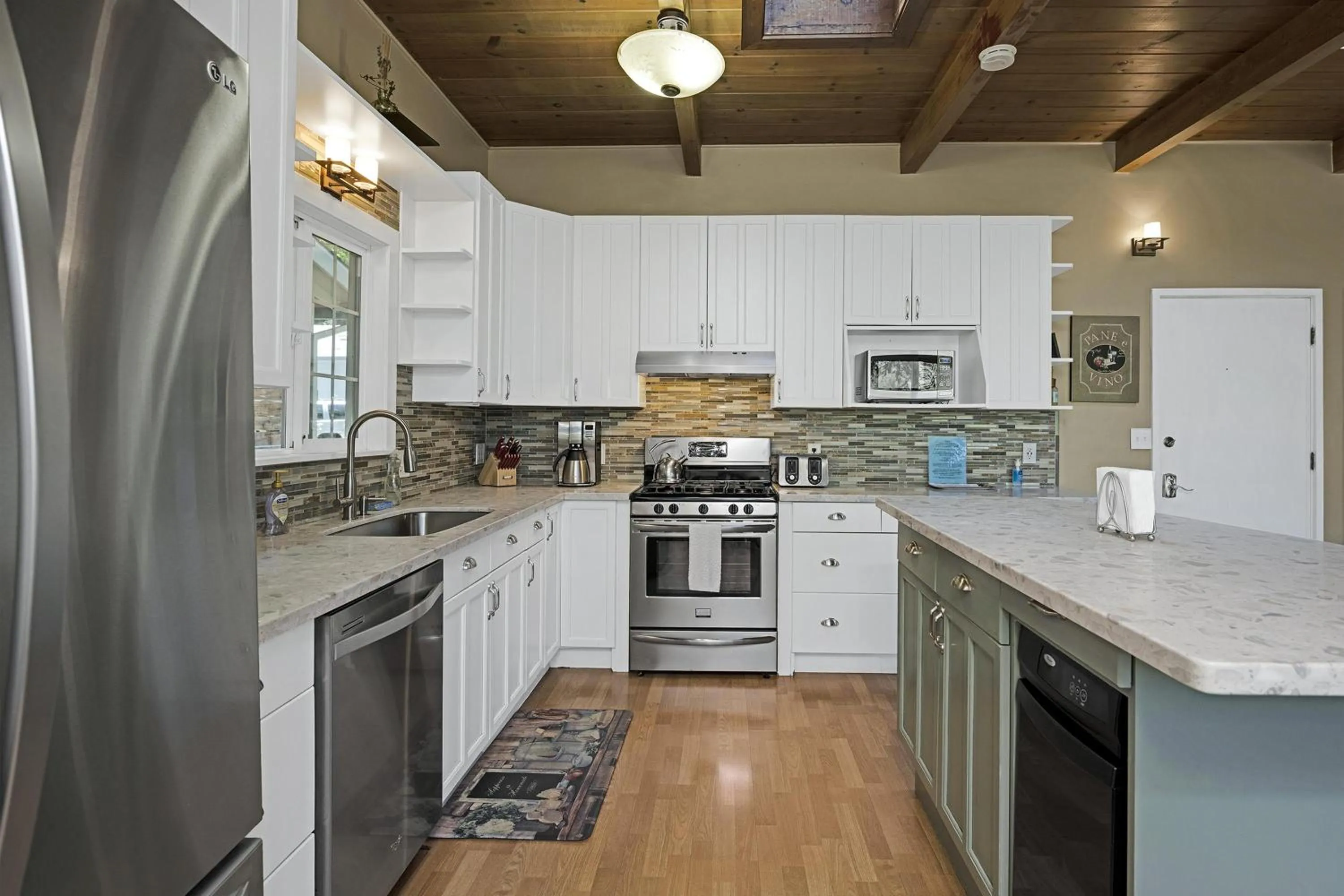 Property building in River View Lodge - Hot Tub And Tastings Included