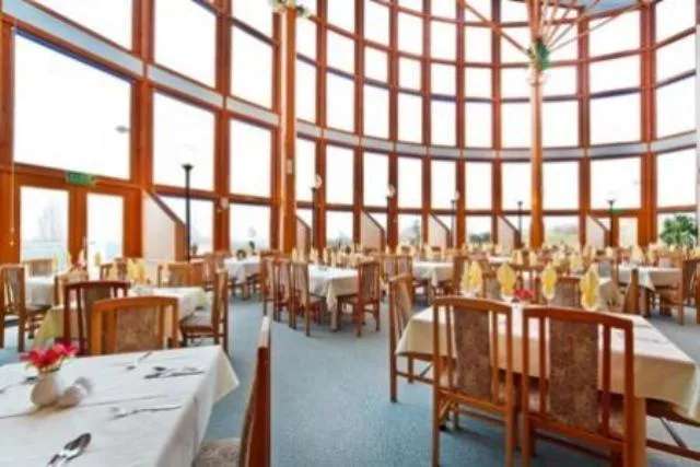 Restaurant/places to eat in Hotel Panorama