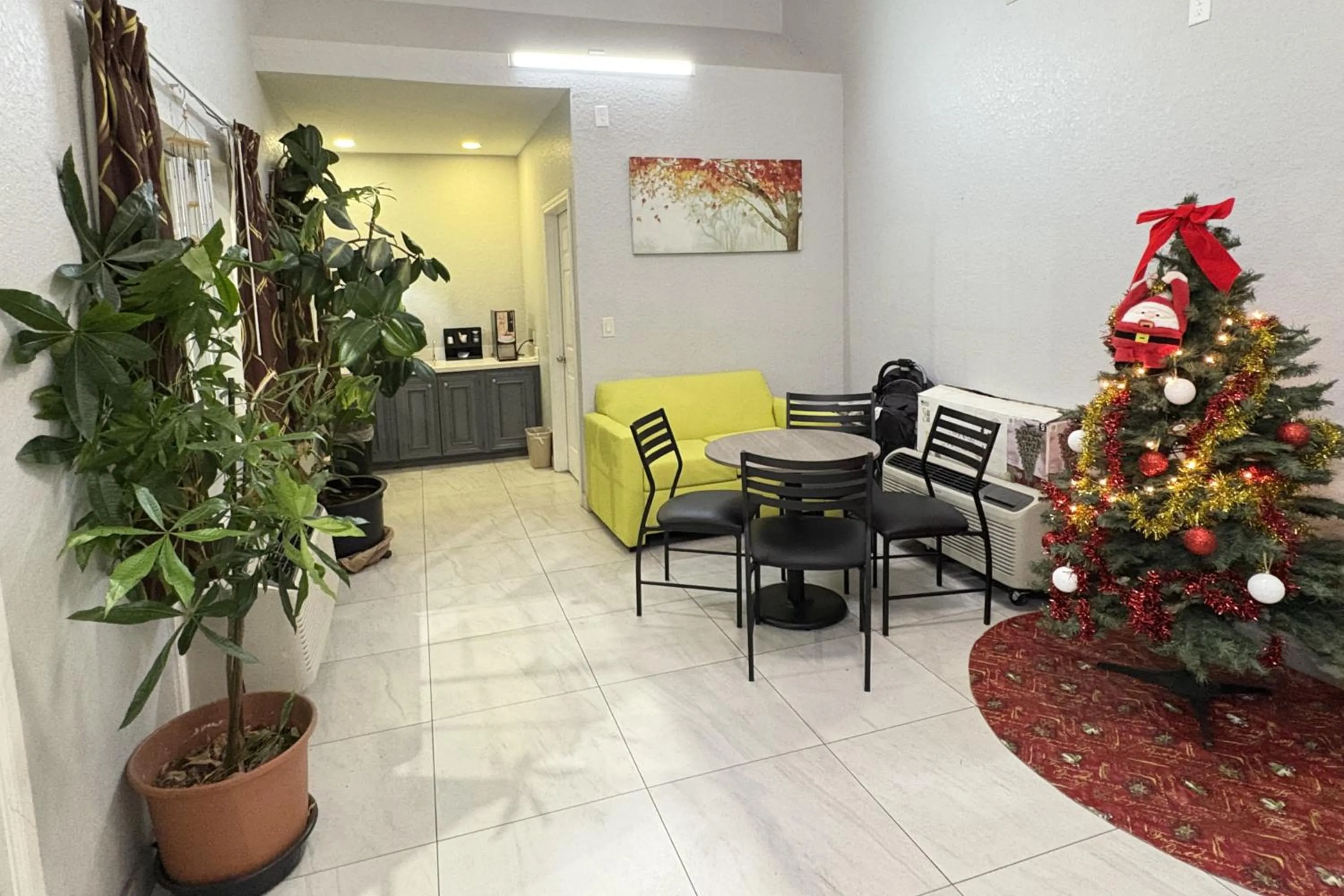 Lobby or reception in Kiwi Inn Capital O Houston - Hwy 249