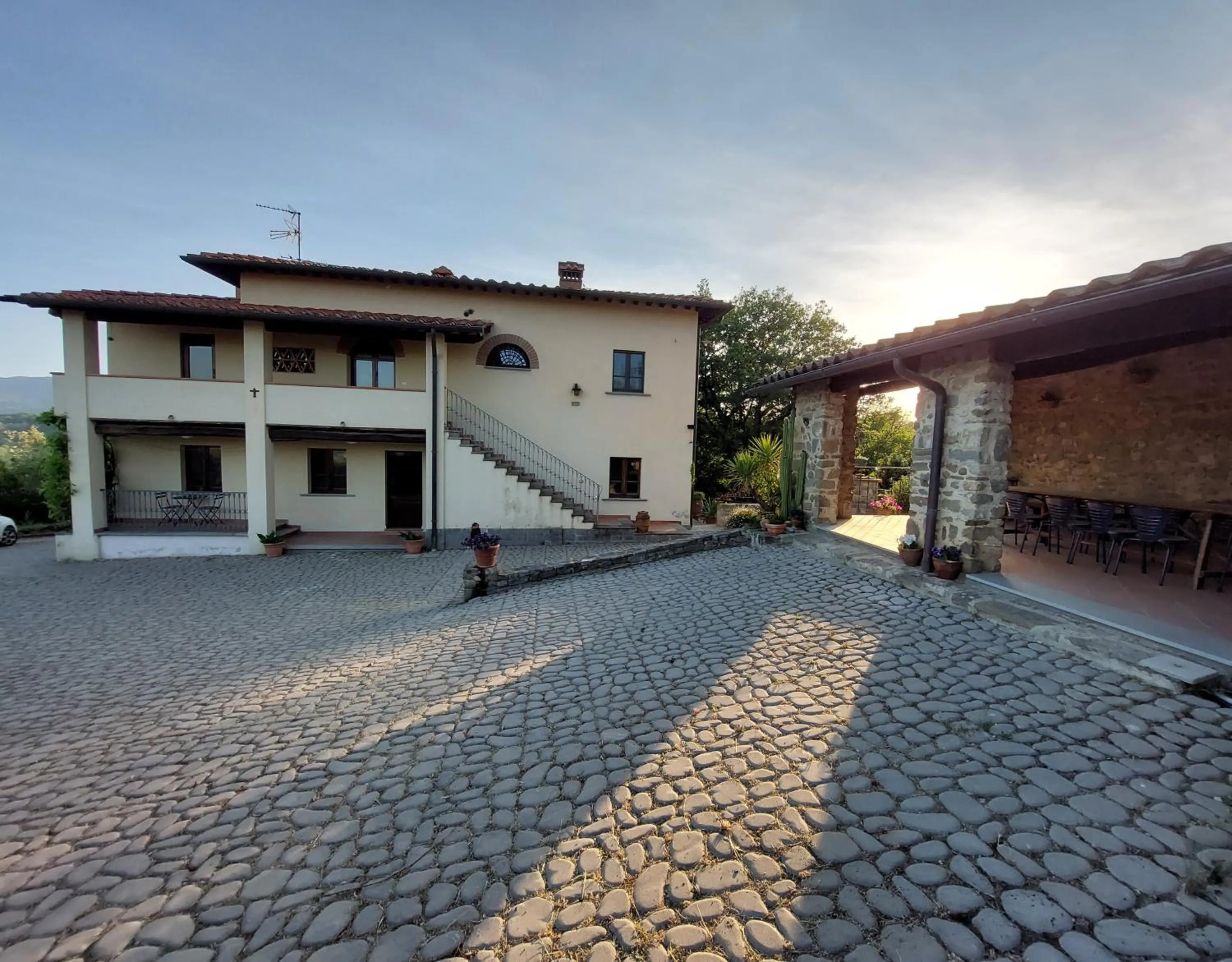Property building in Il Castellaccio di Figline