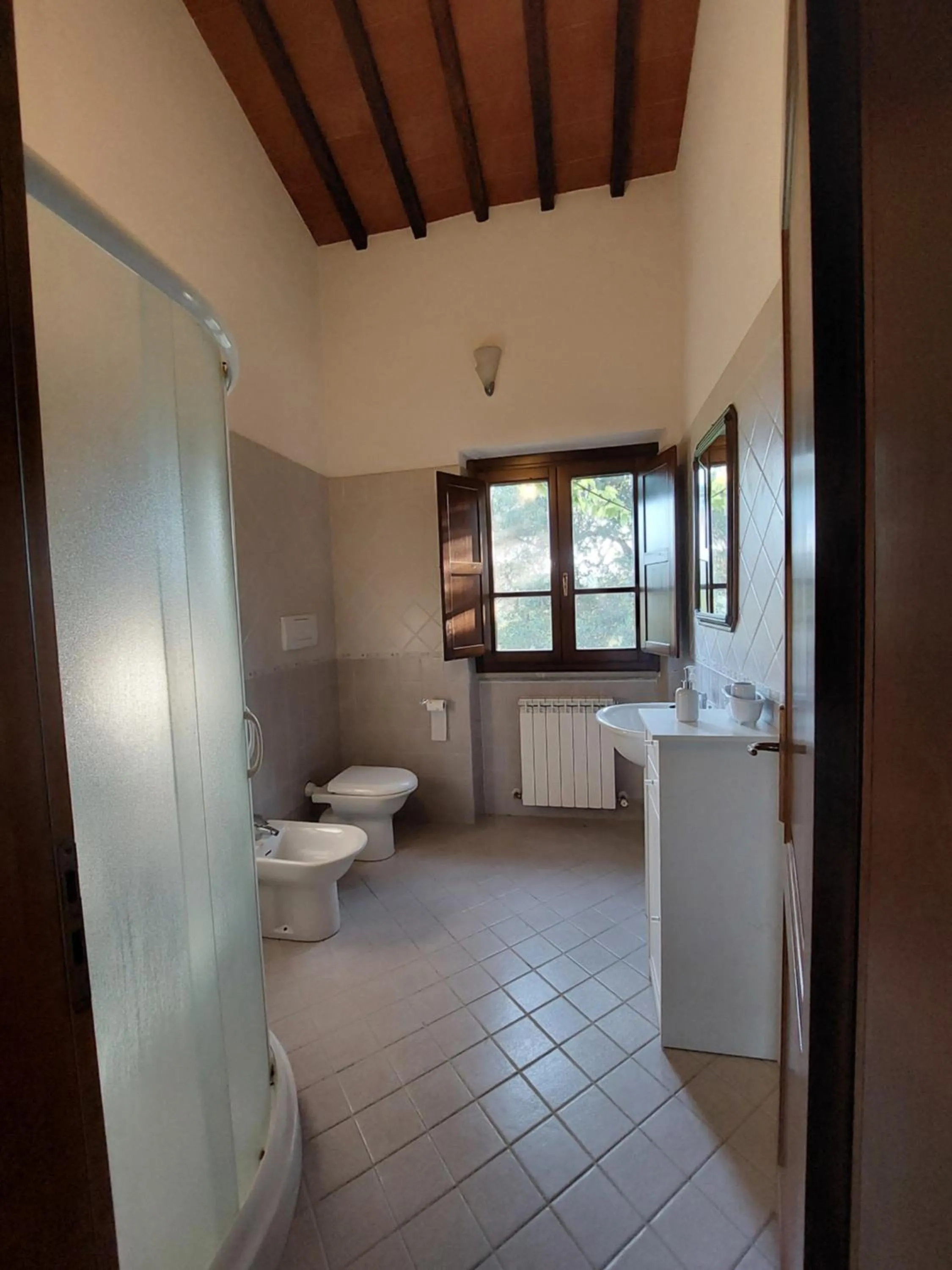 Bathroom in Il Castellaccio di Figline