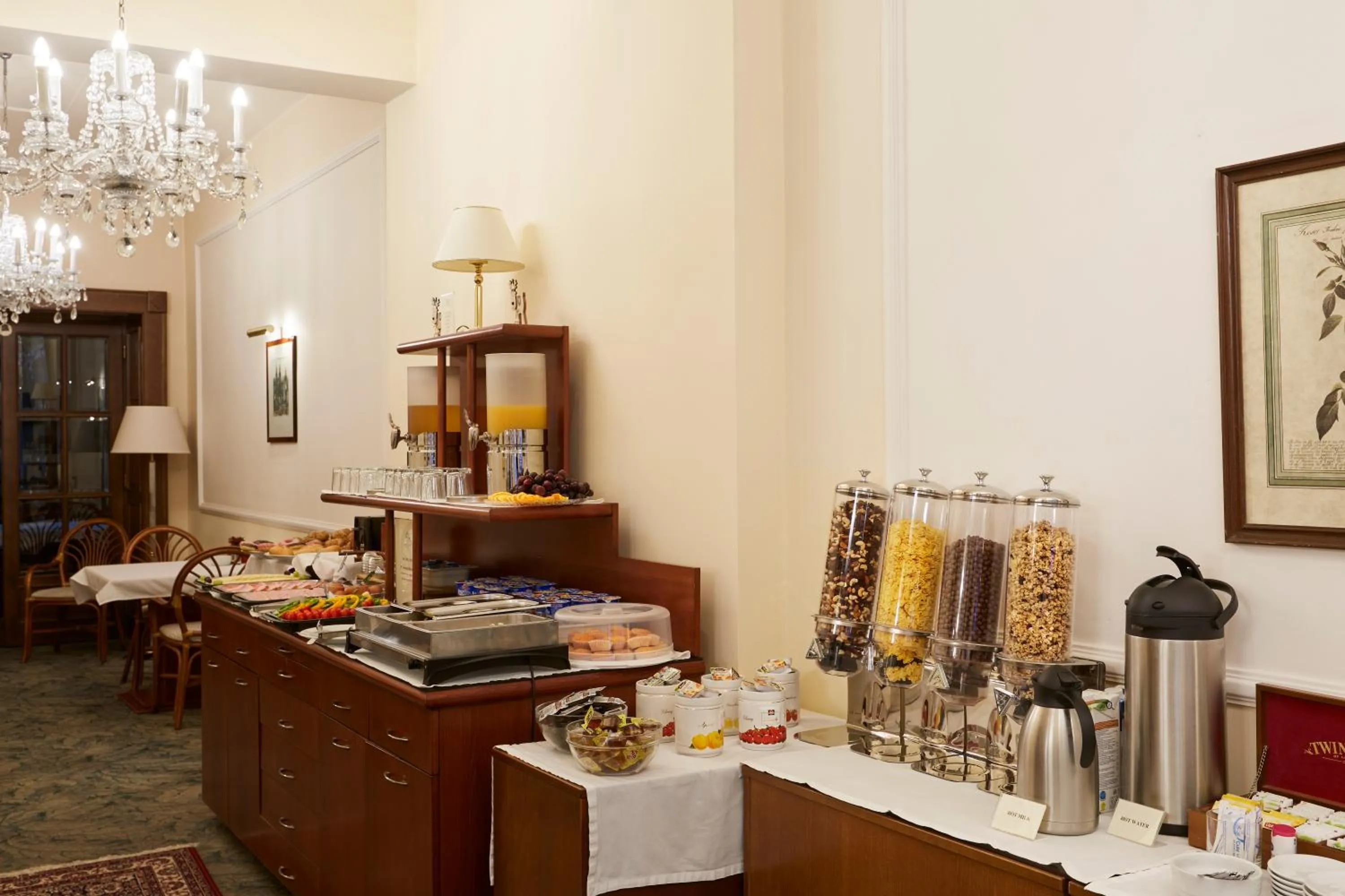 Breakfast in FLEUR DE LIS HOTEL