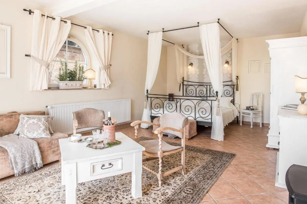 Superior Double Room in Villa Toscana Boutique