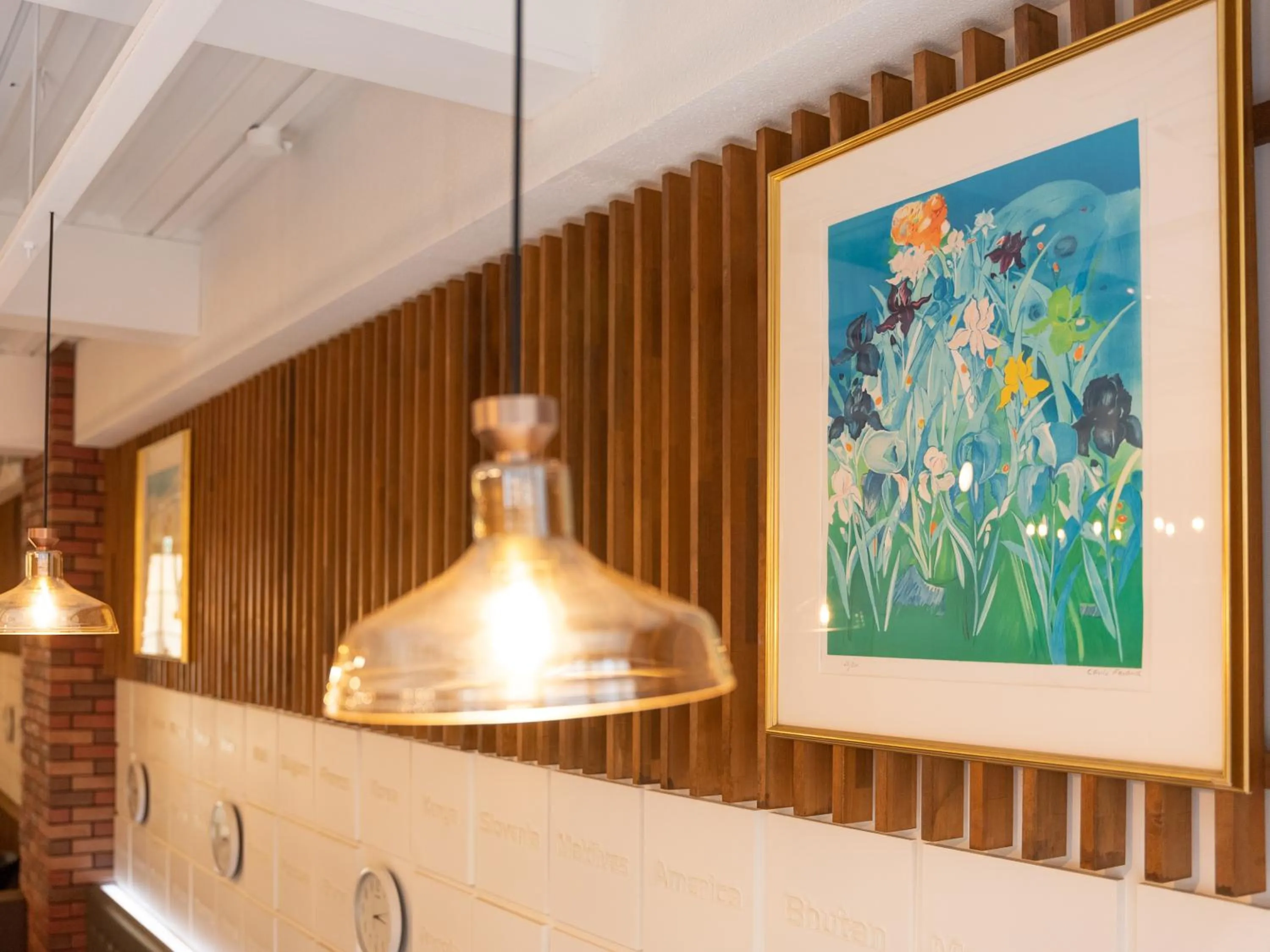 Communal lounge/ TV room in Hiromas Hostel in Ueno