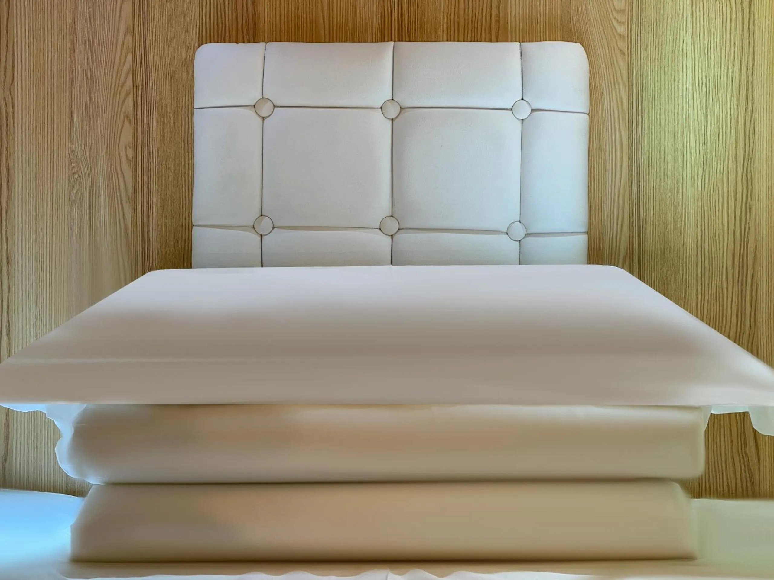 Bedroom, Bed in Airone Capsule Hotel