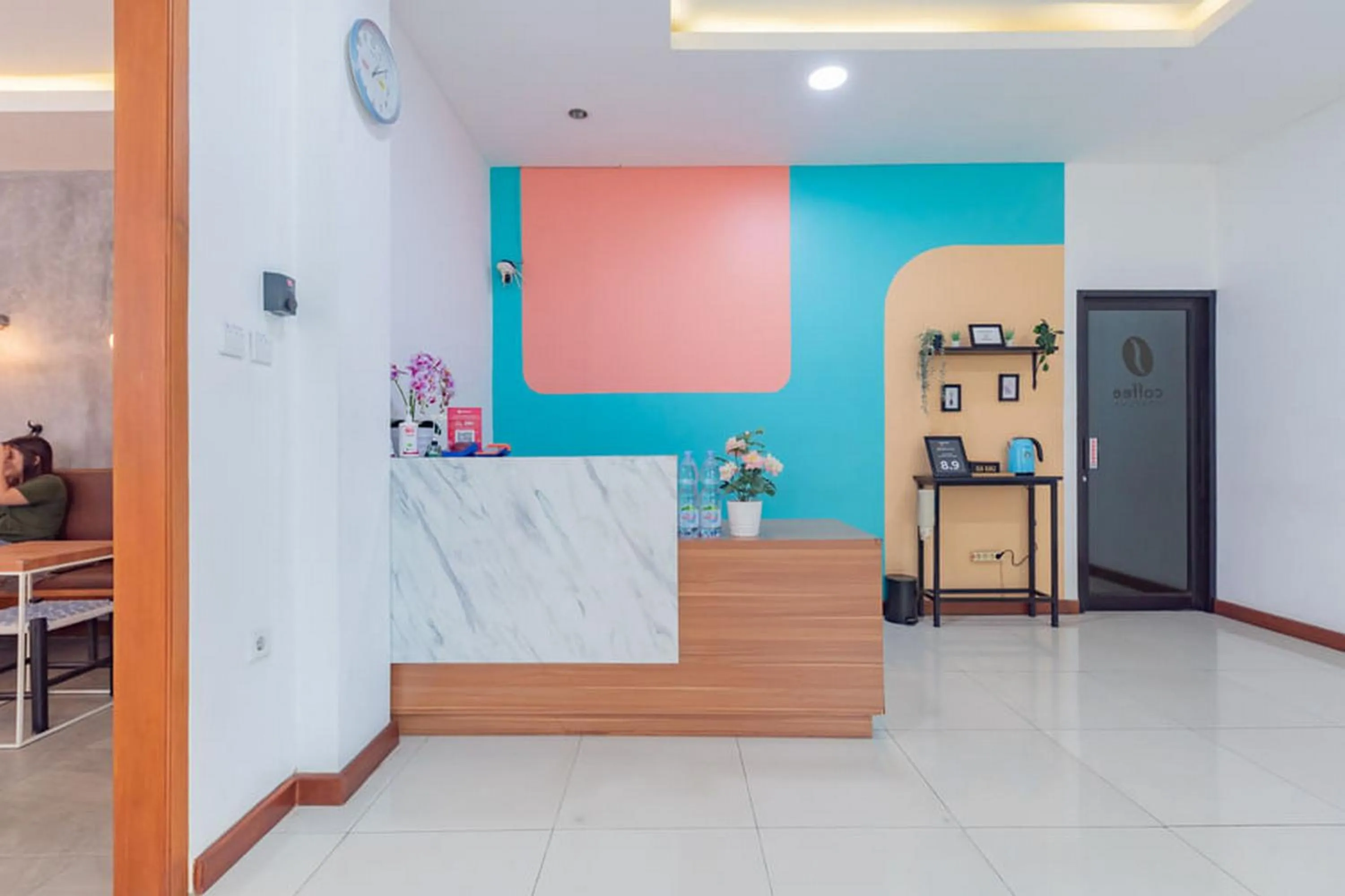 Lobby or reception in Sans Hotel Suryakencana Bogor