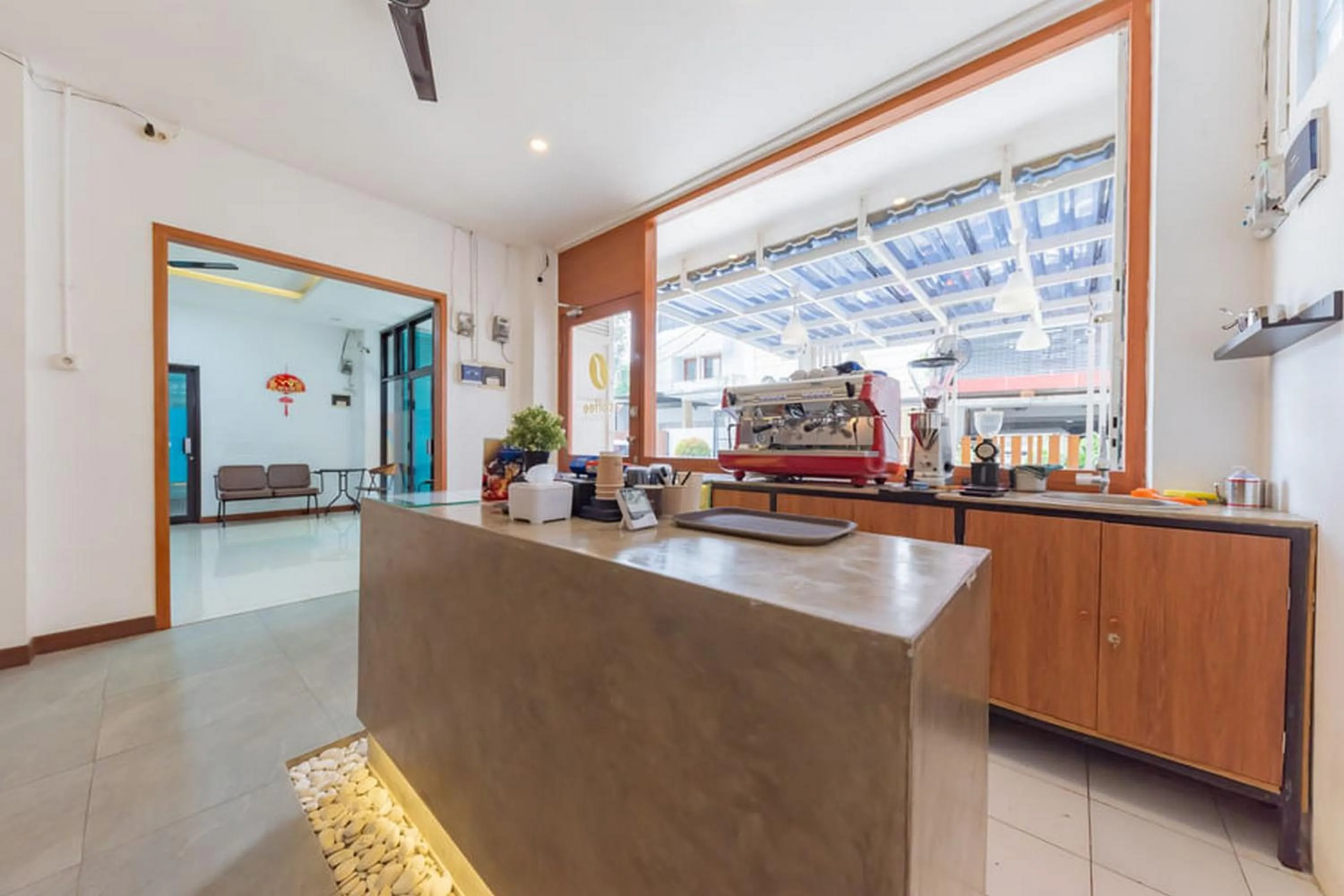 Restaurant/places to eat in Sans Hotel Suryakencana Bogor