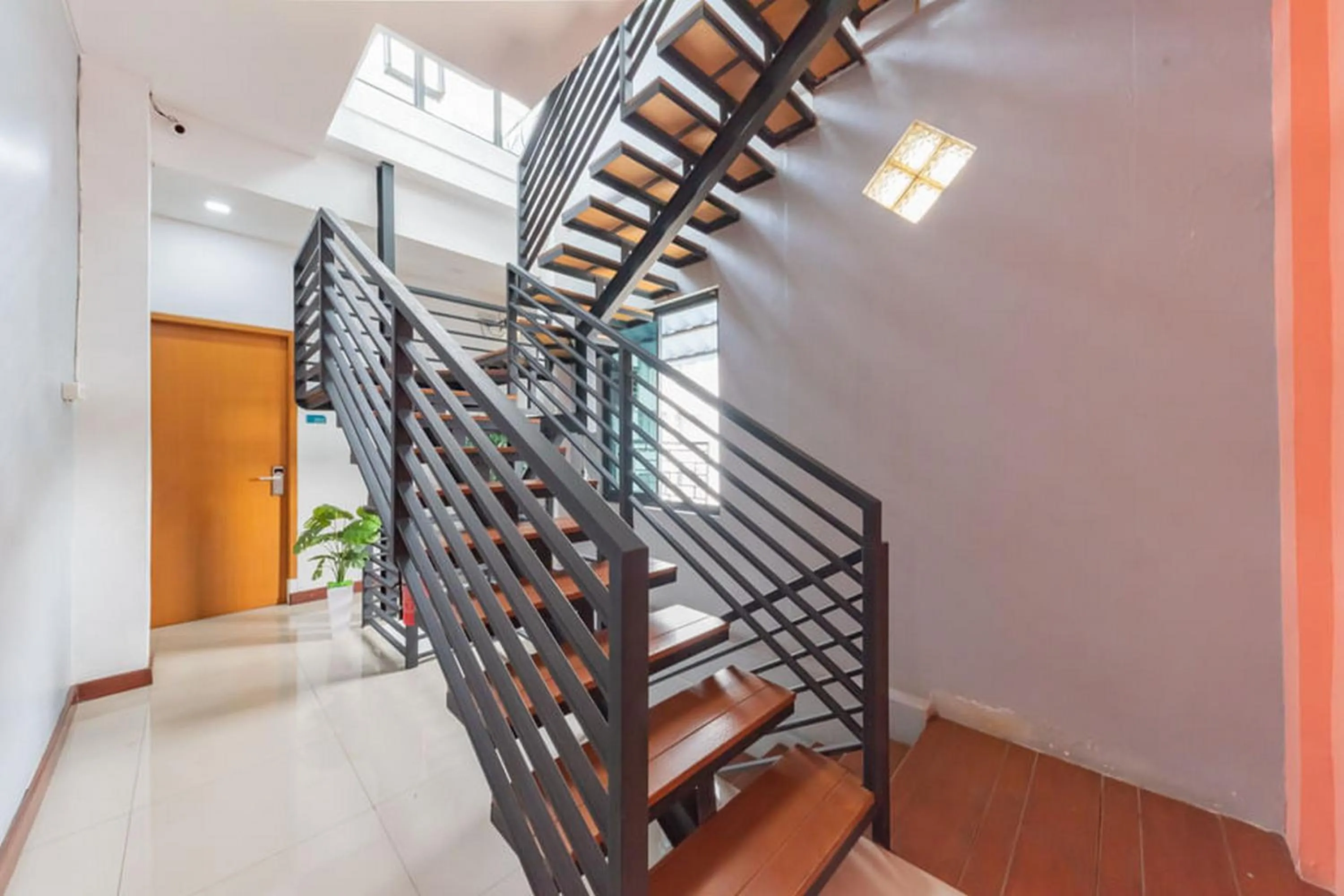 Property building in Sans Hotel Suryakencana Bogor