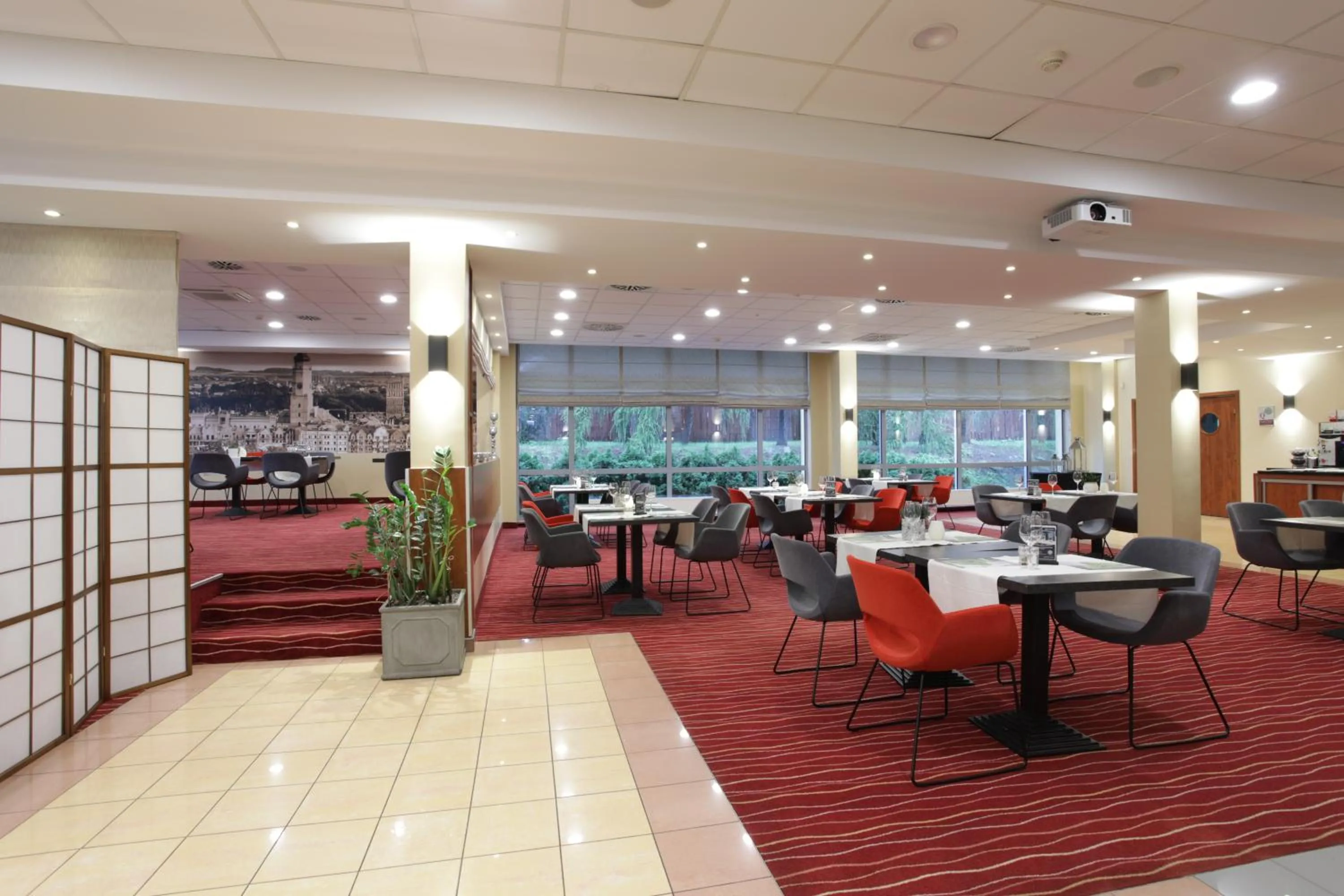 Restaurant/places to eat in Qubus Hotel Głogów