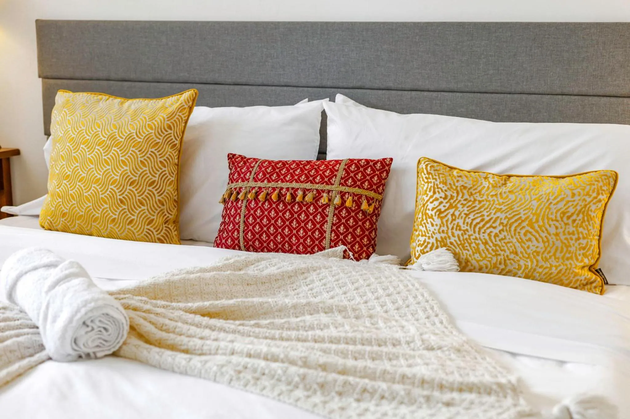 Bed in Victoria Park Regency