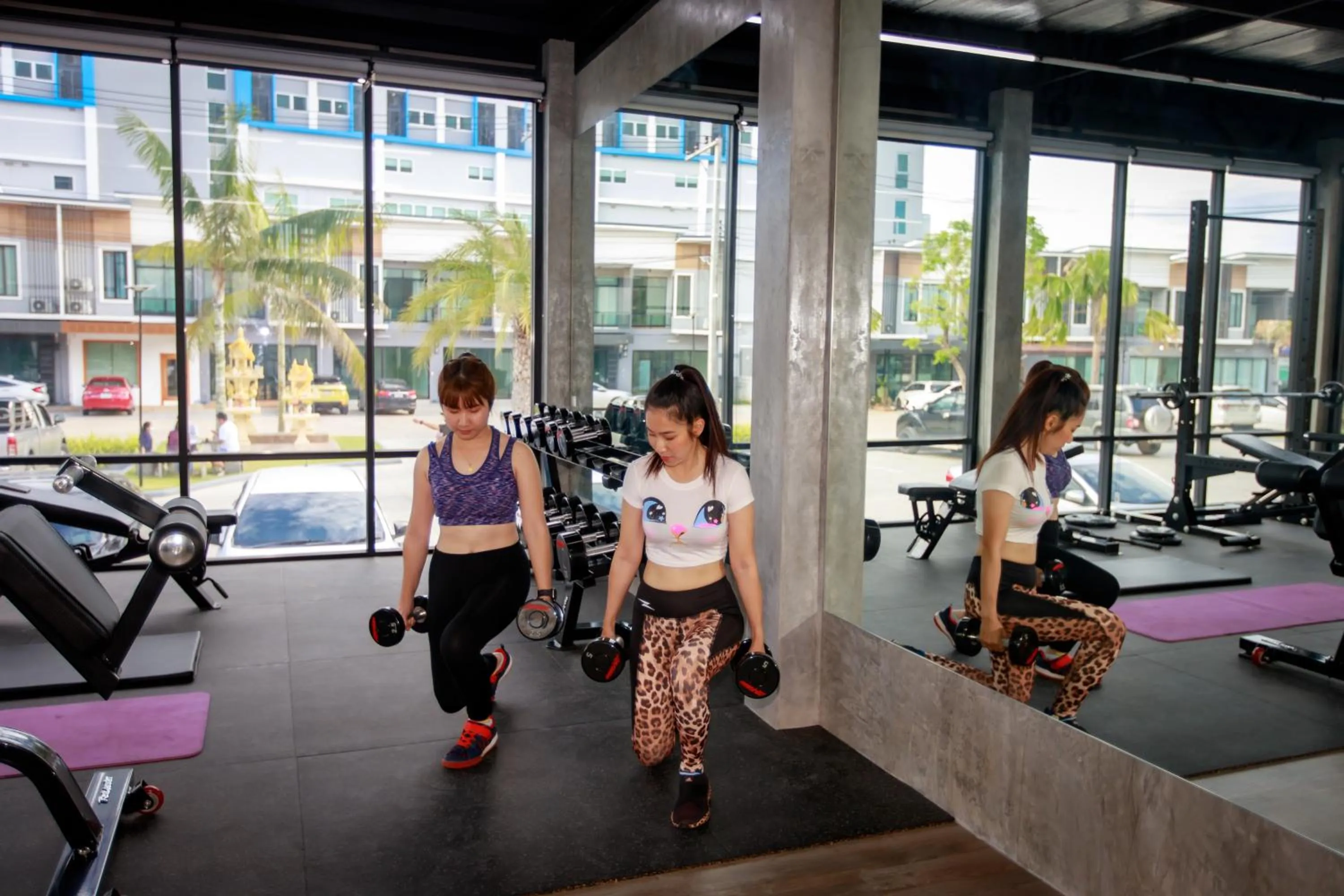 People in Siri Hotel Lumphun