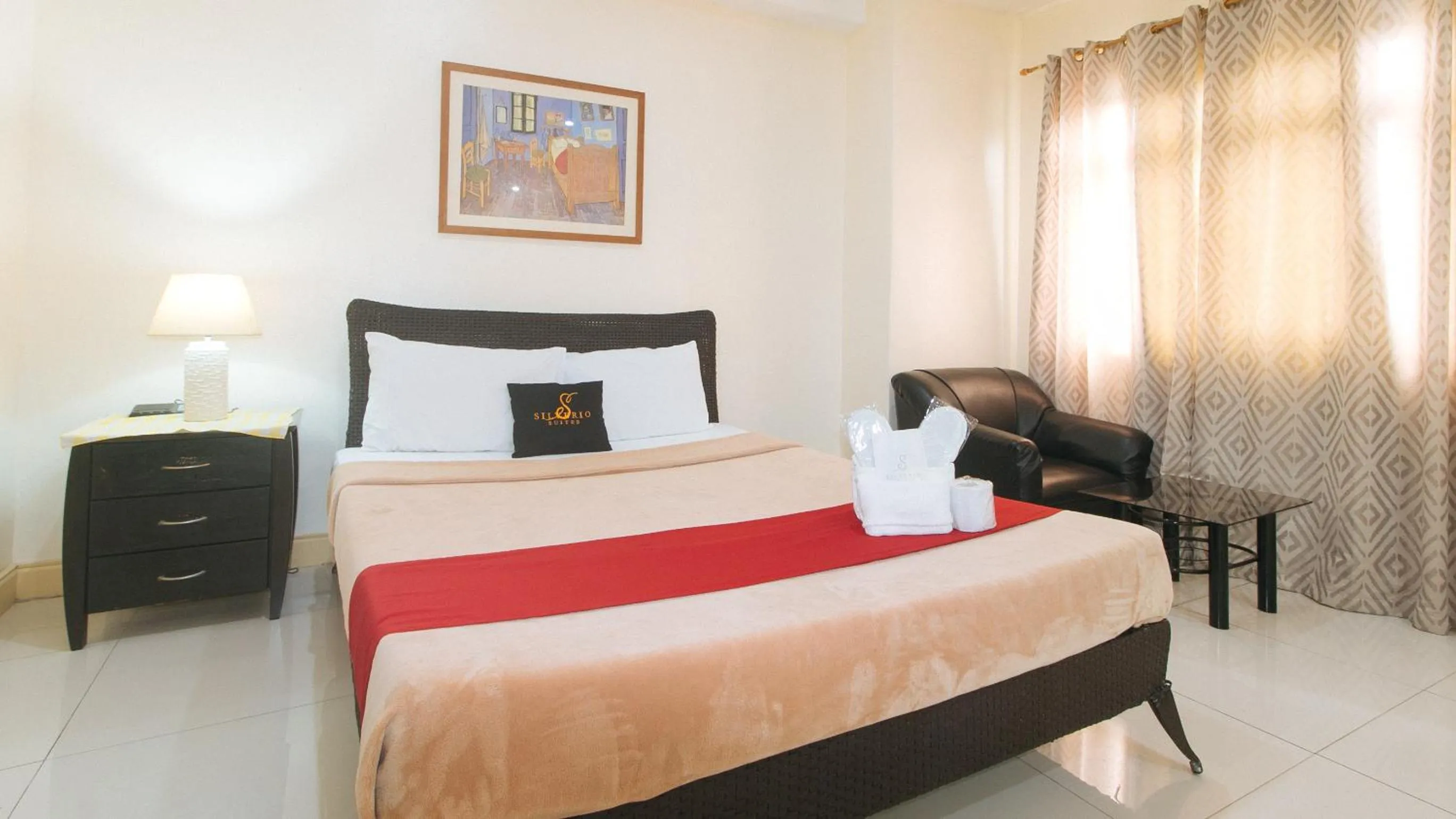 Bed in 153 Silverio Suites Betterliving Paranaque