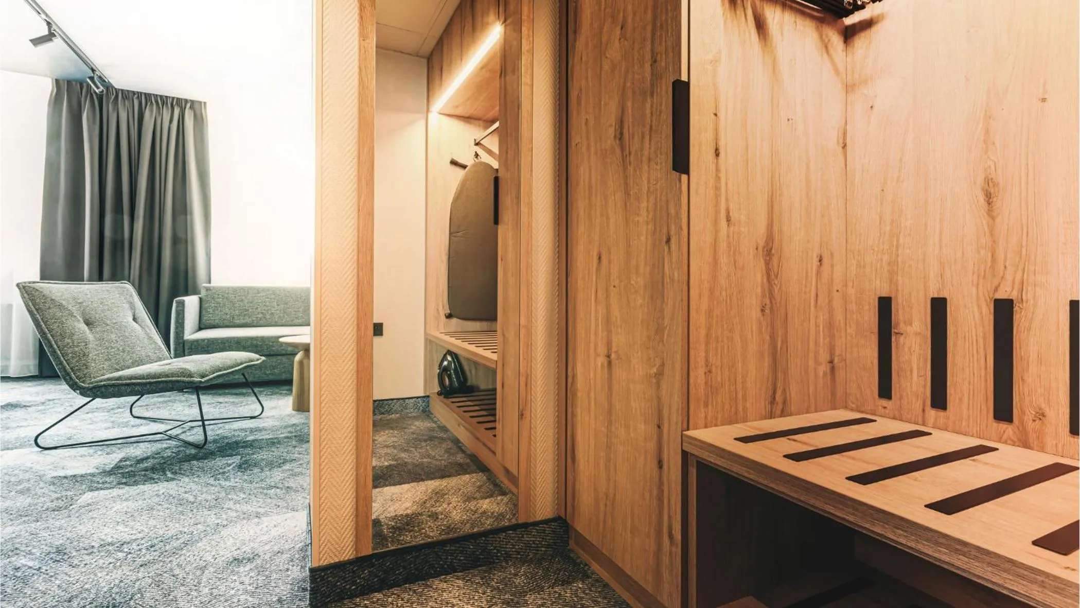 wardrobe in Qubus Hotel Legnica