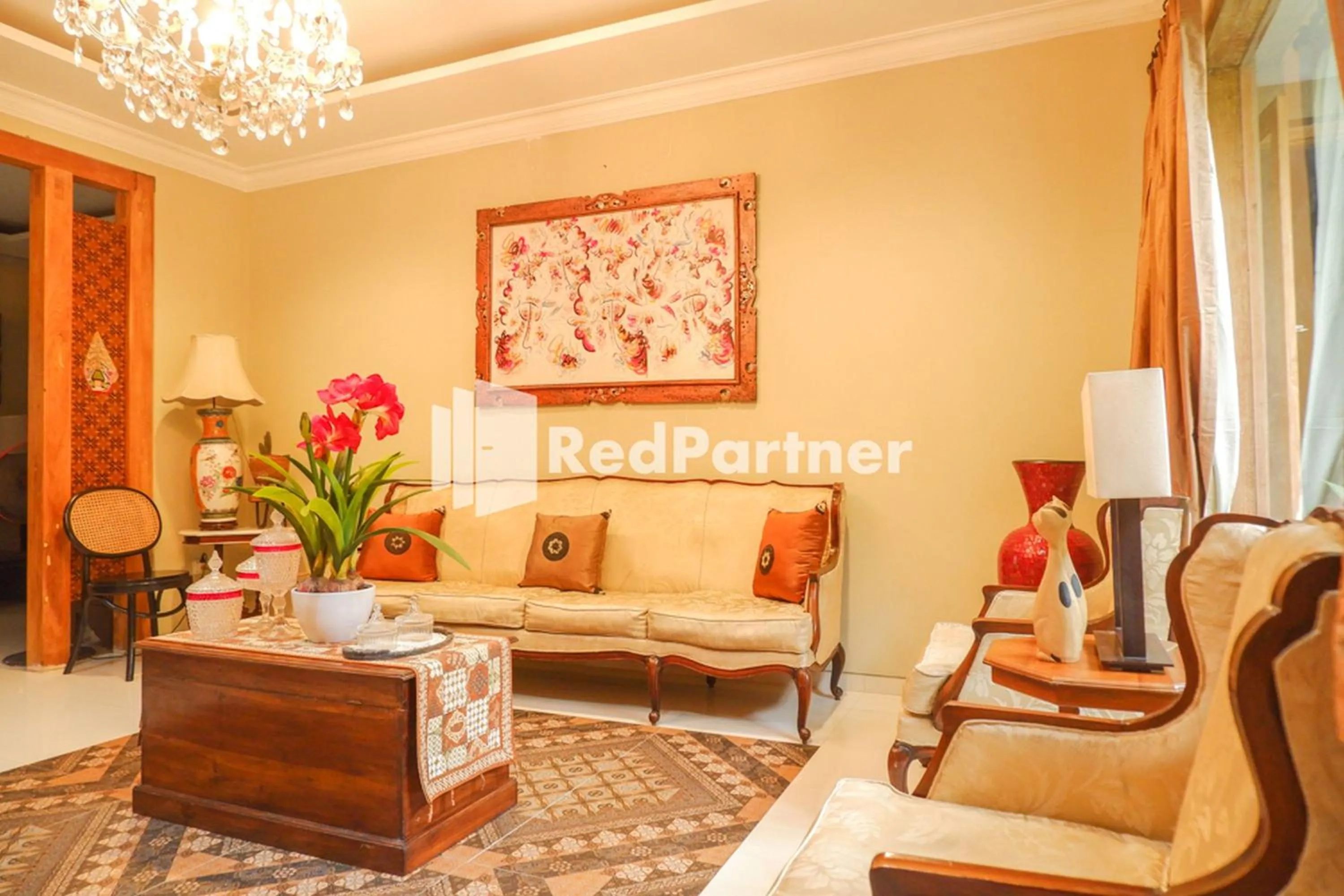 Seating area in Rumah CIA Taman Siswa near Malioboro Yogyakarta Mitra RedDoorz