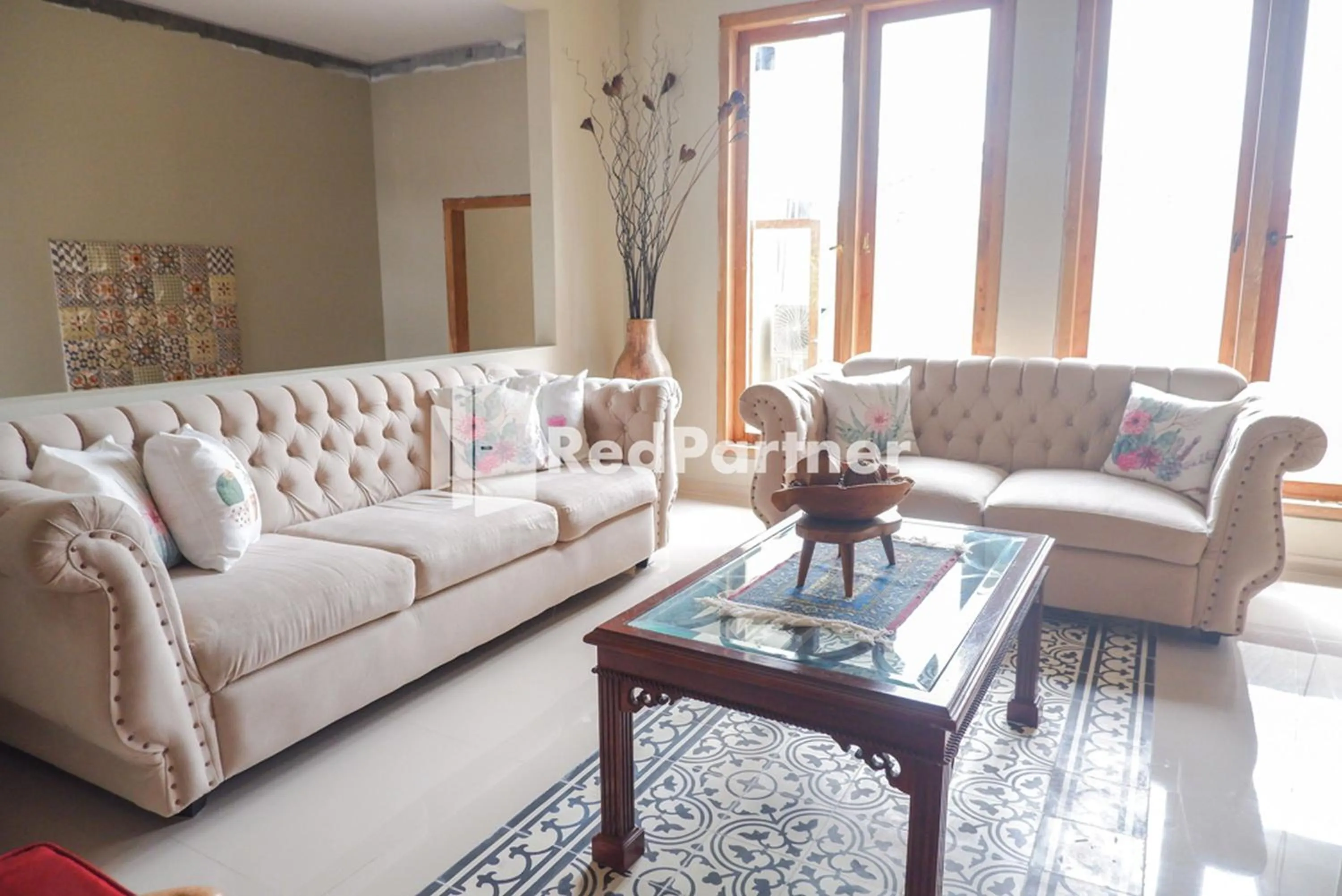 Seating area in Rumah CIA Taman Siswa near Malioboro Yogyakarta Mitra RedDoorz